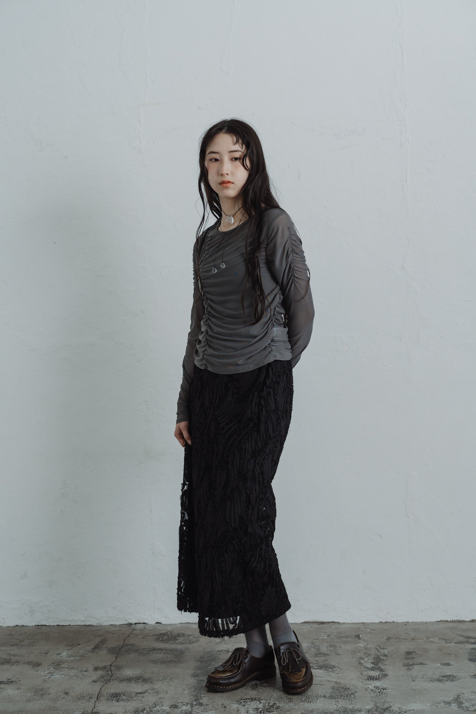 line lace straight skirt