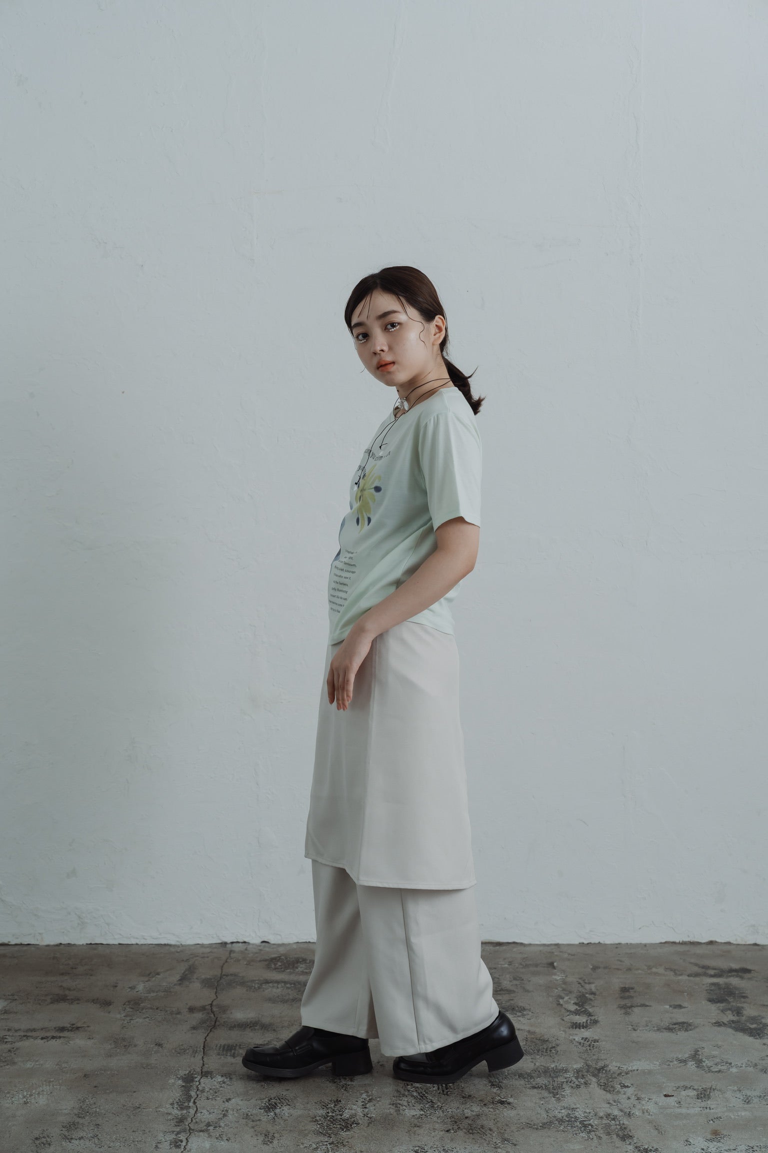 bloom with edge t-shirt