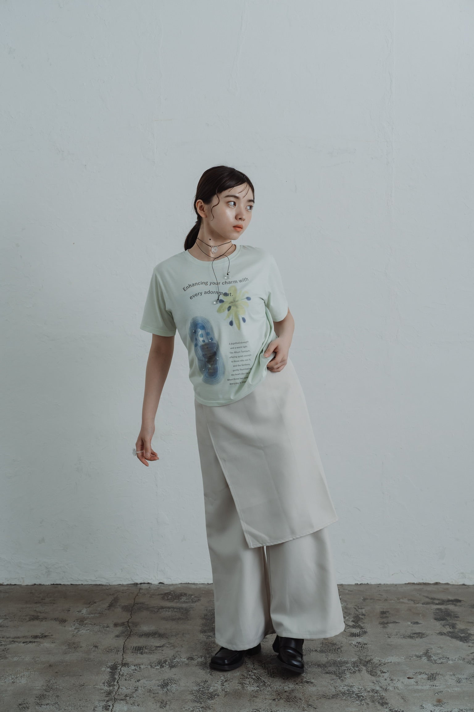 bloom with edge t-shirt