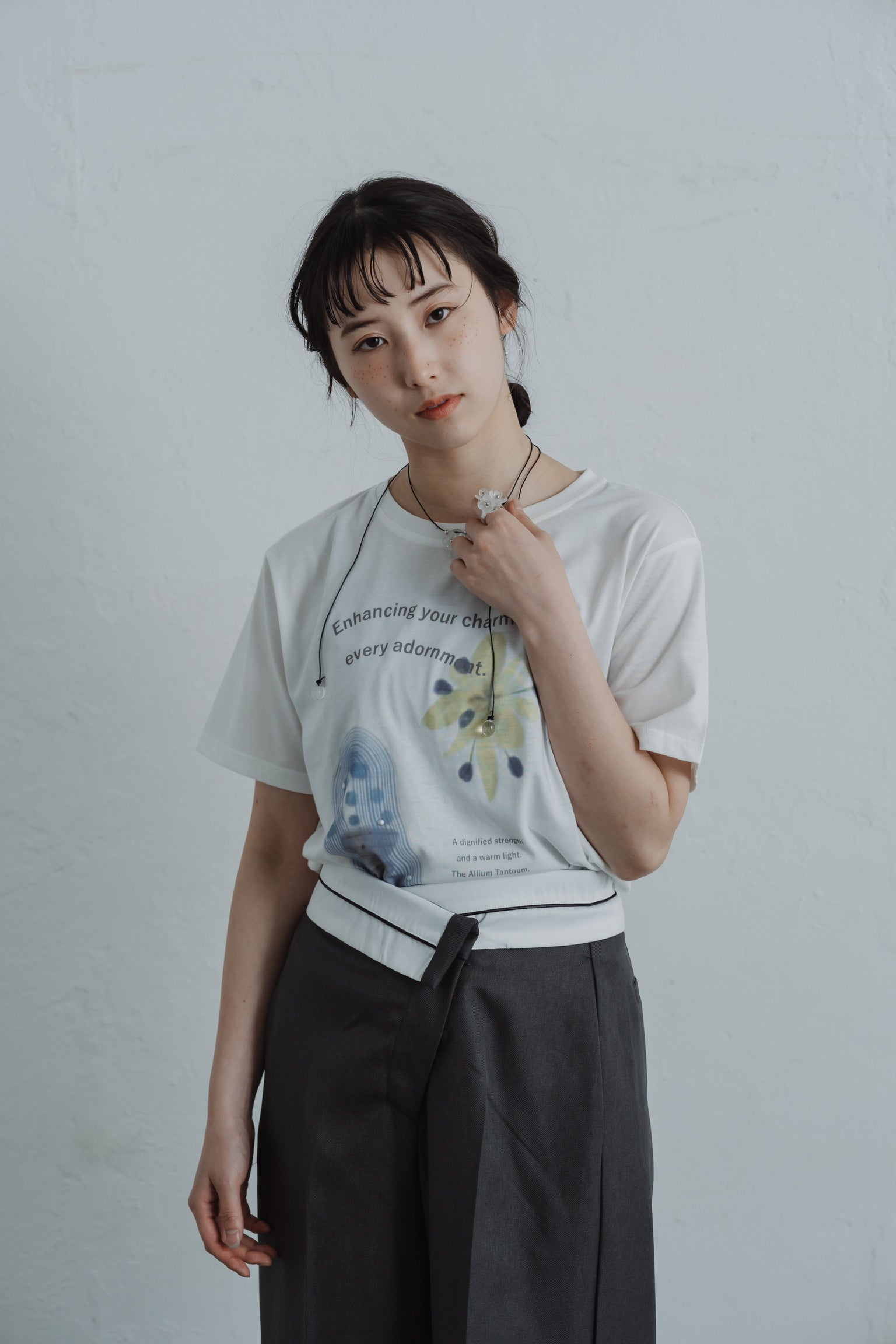 bloom with edge t-shirt