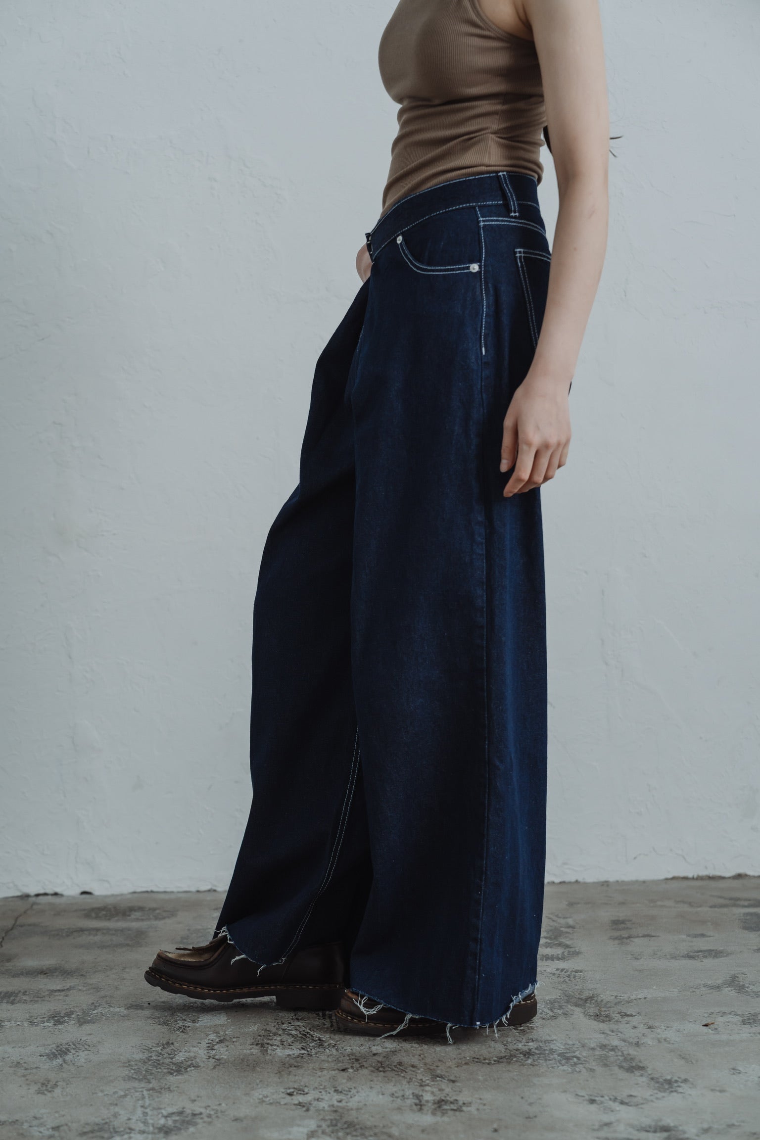 front hook wide denim pants
