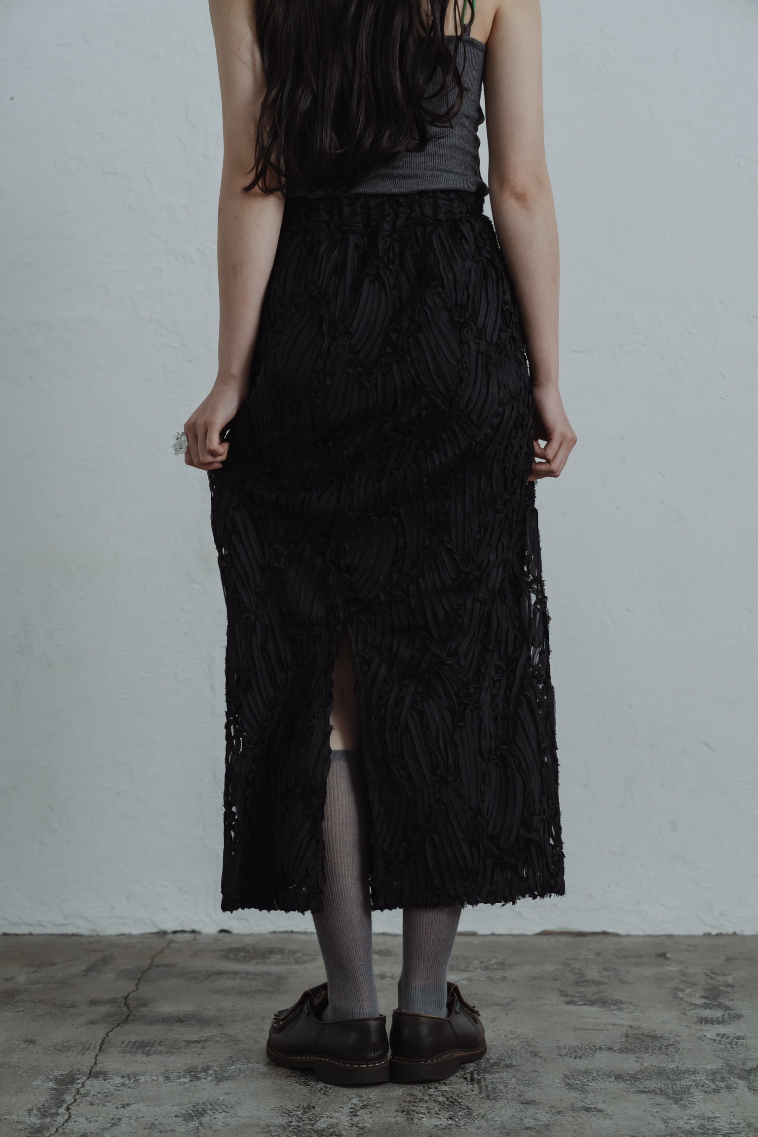 line lace straight skirt