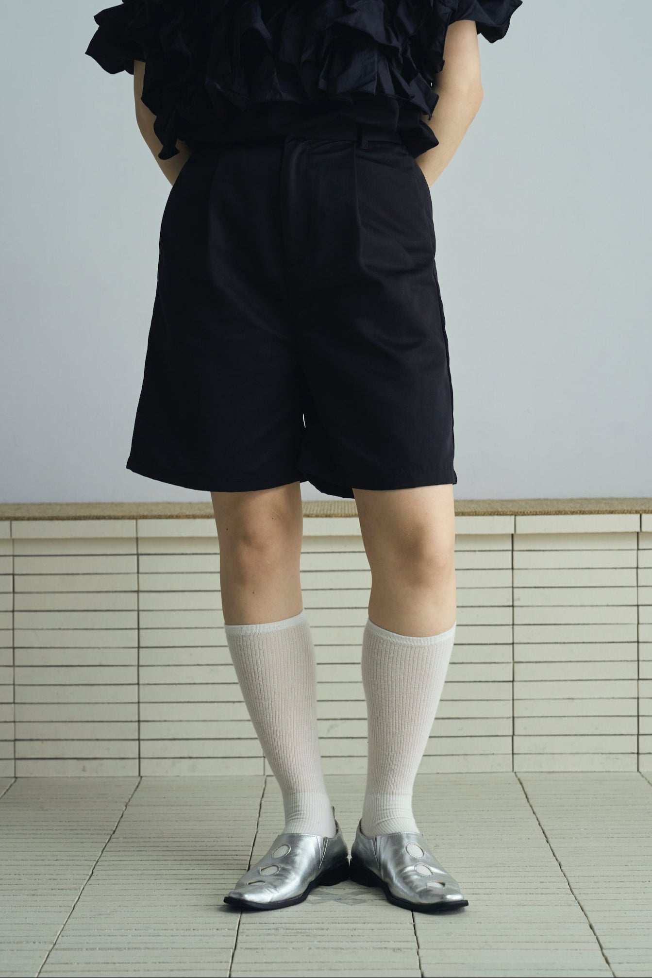 tuck straight half pants