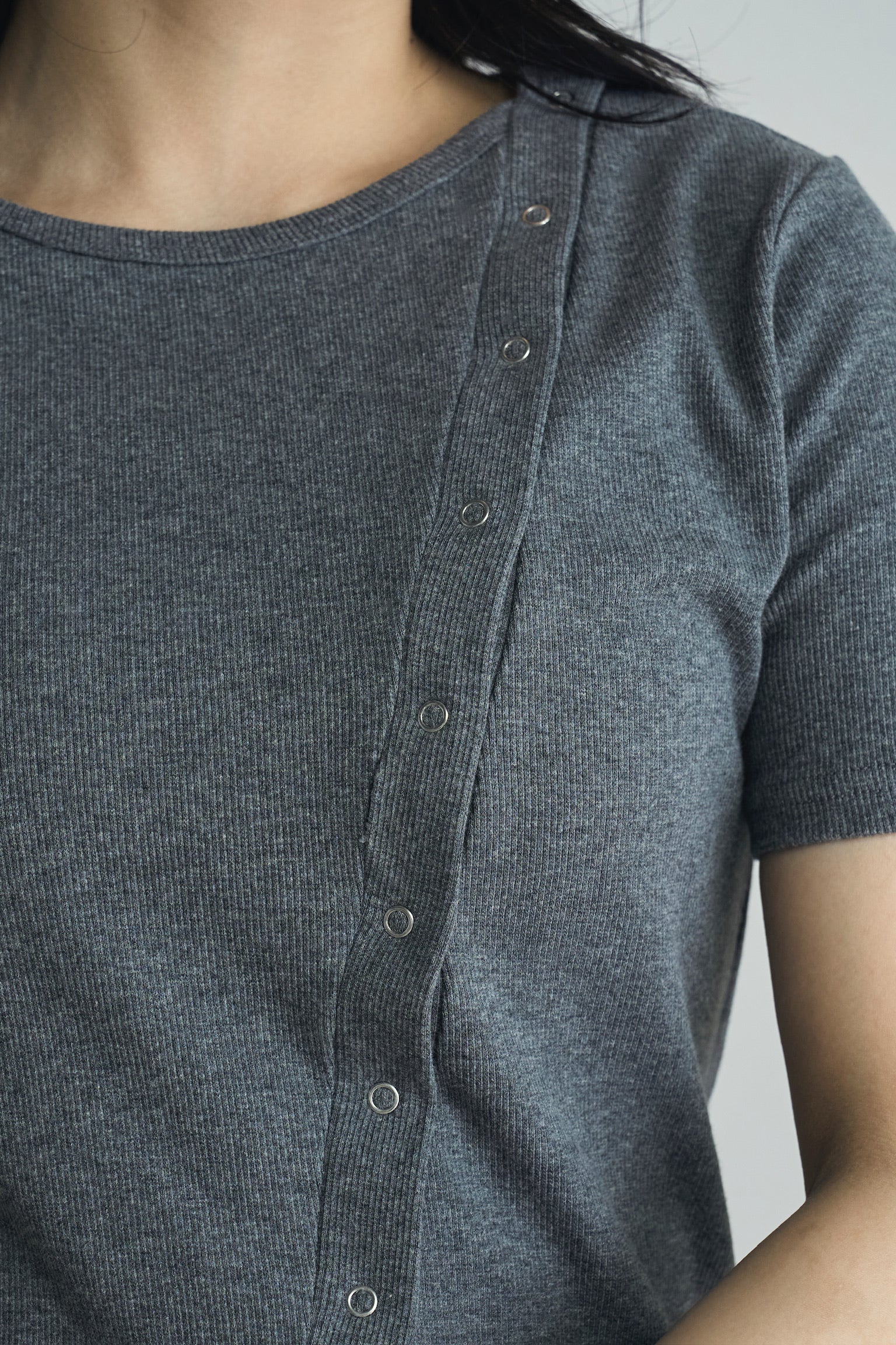 asymmetry snap rib knit