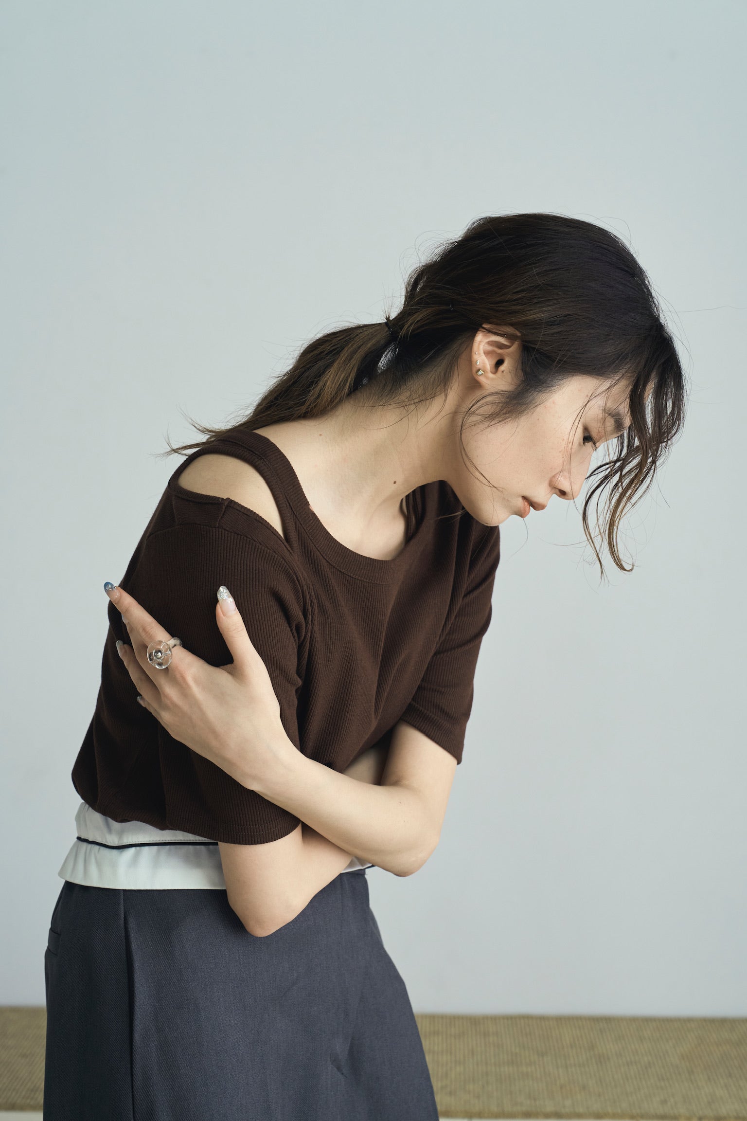 shoulder cutout rib tops