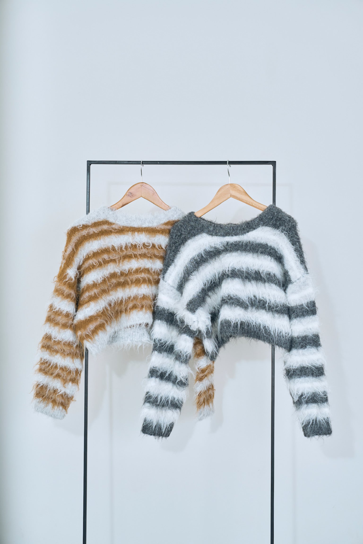 multi border shaggy knit