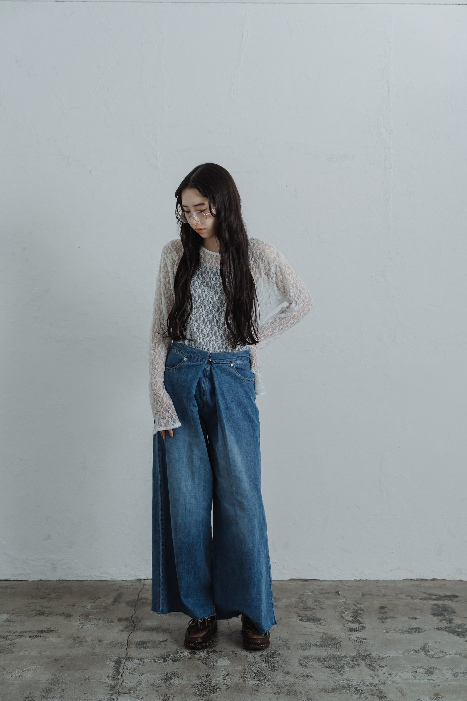front hook wide denim pants