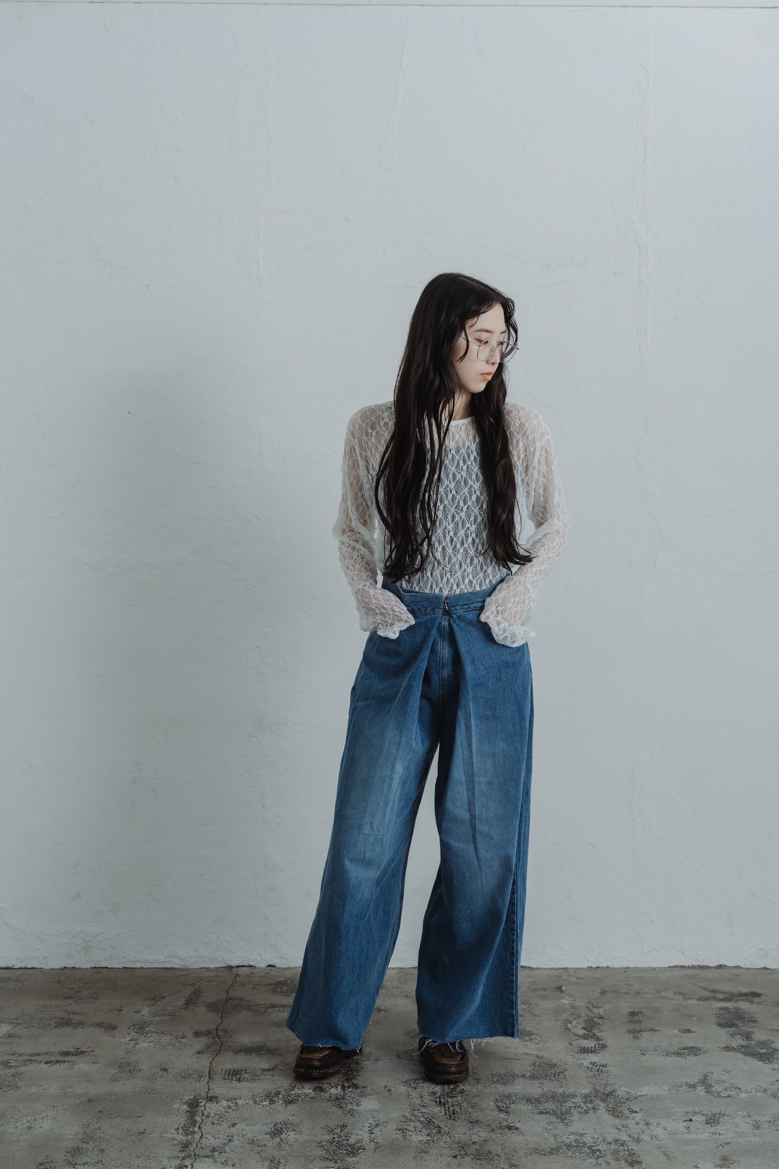 front hook wide denim pants