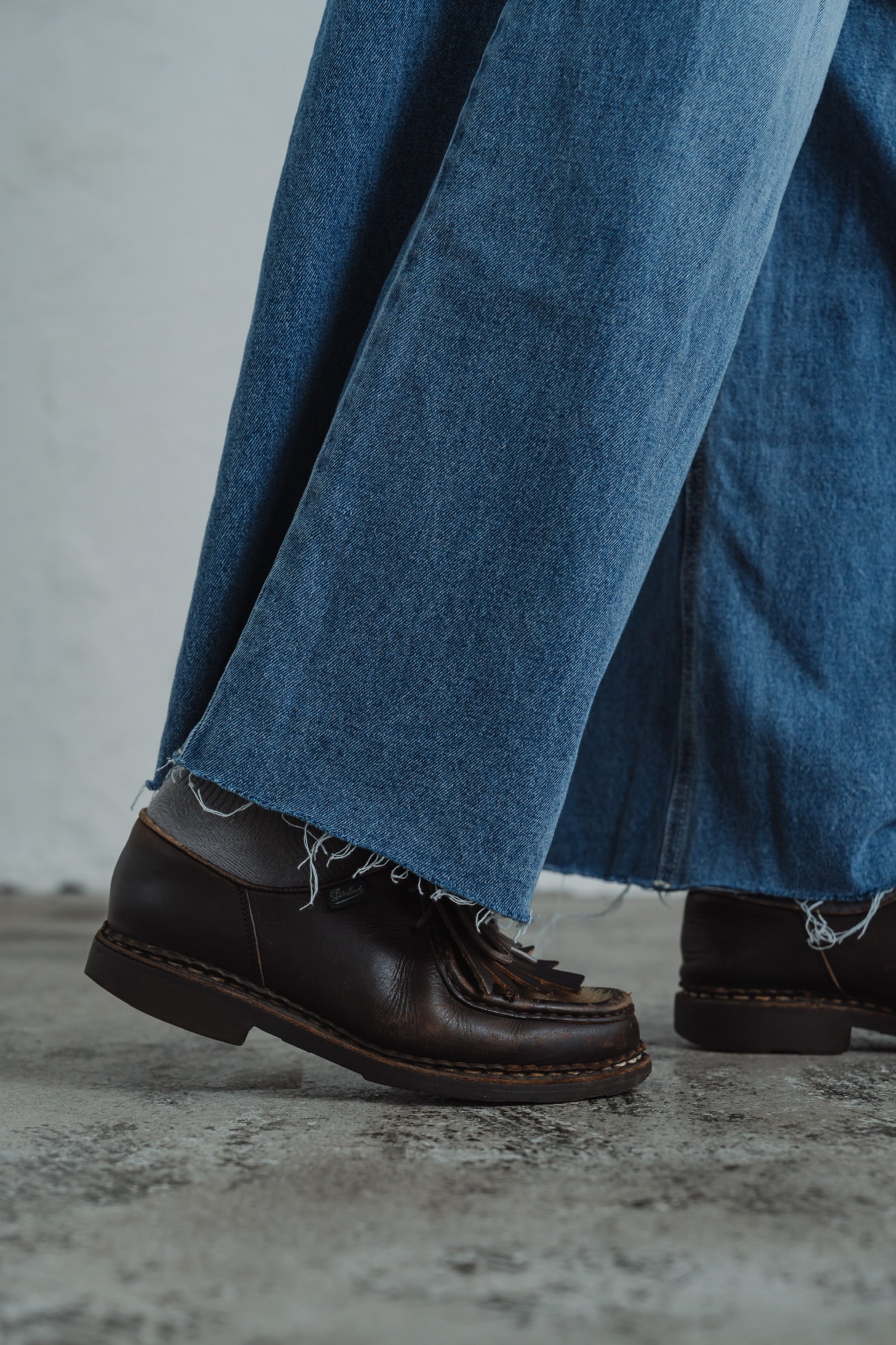 front hook wide denim pants