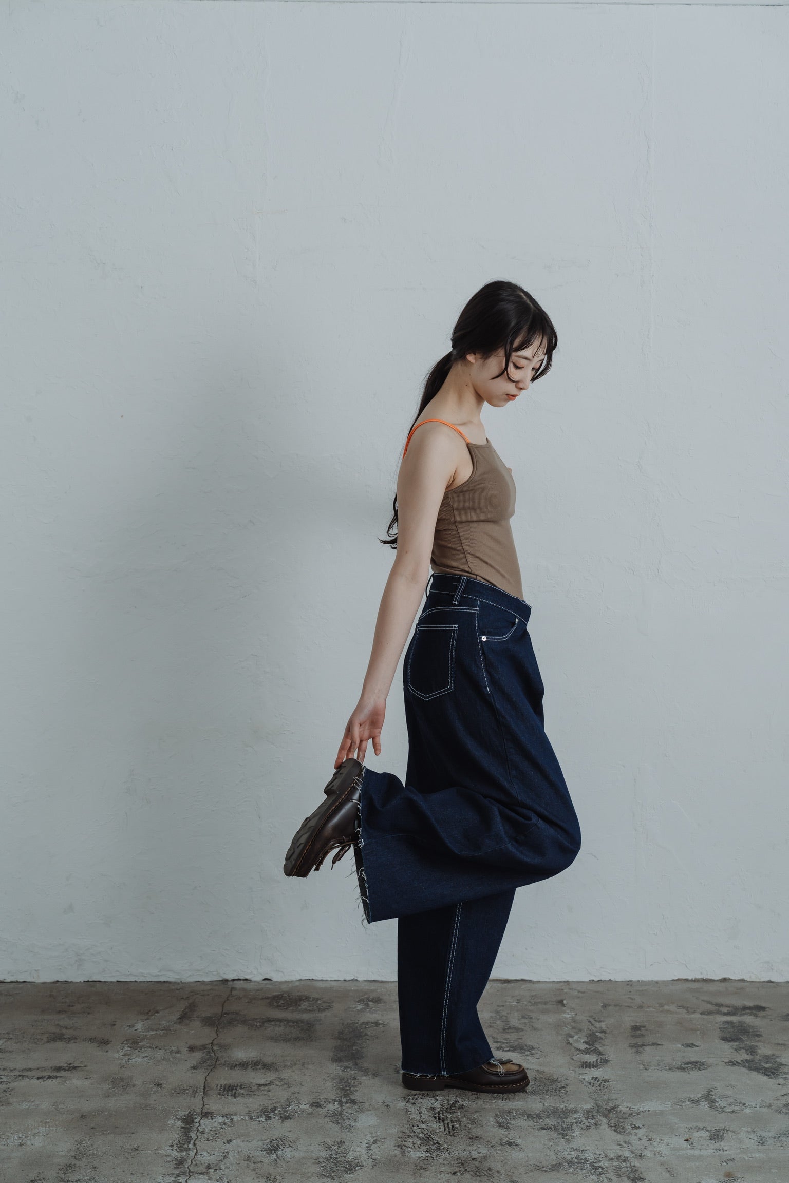 front hook wide denim pants