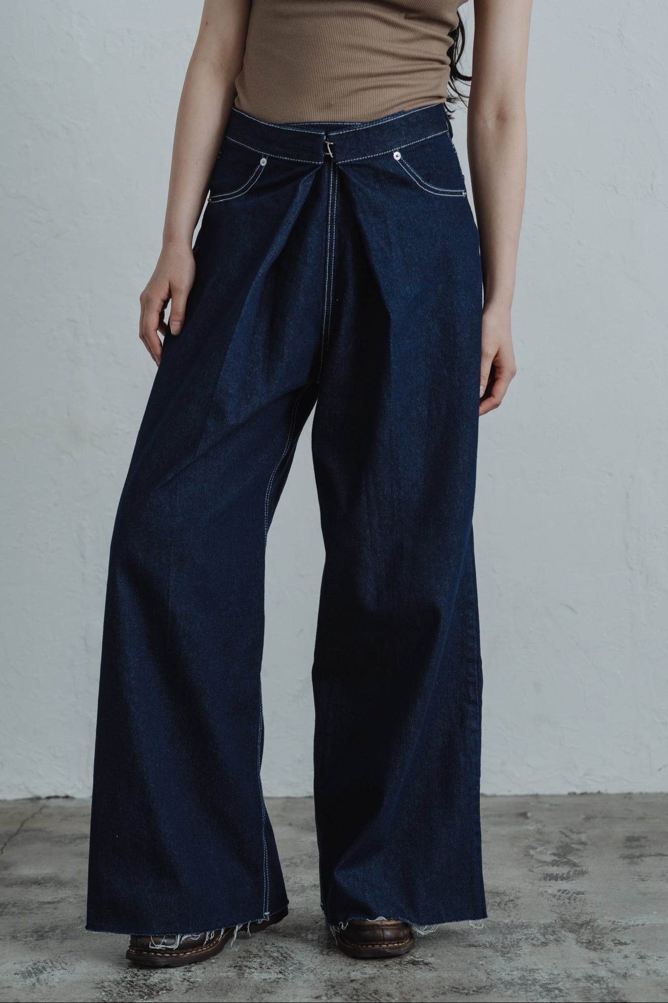 front hook wide denim pants