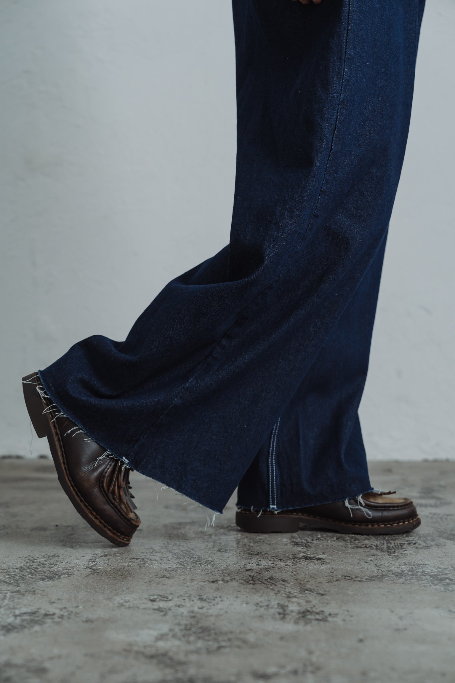 front hook wide denim pants