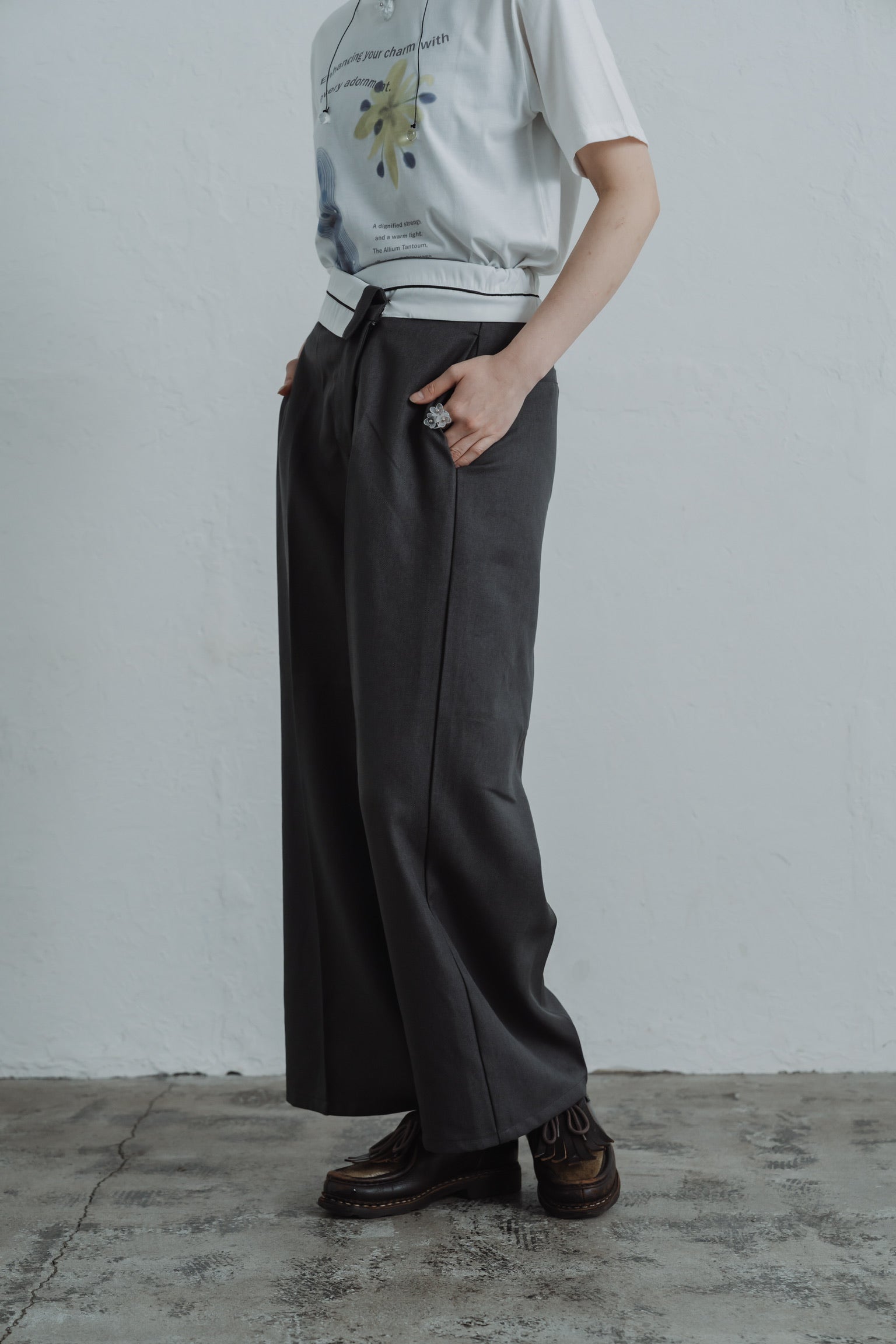 high waist tuck pants