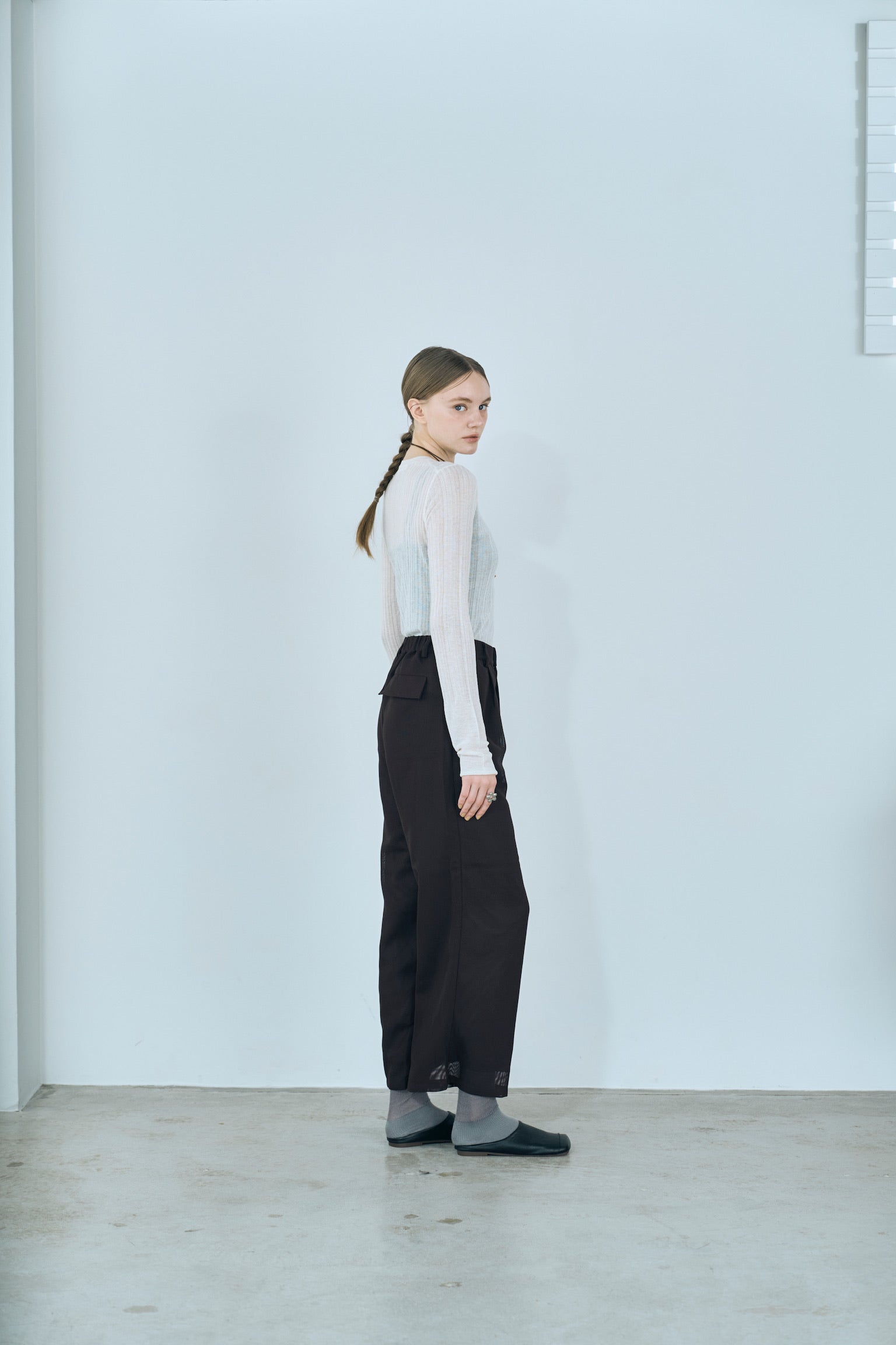 mesh tuck pants