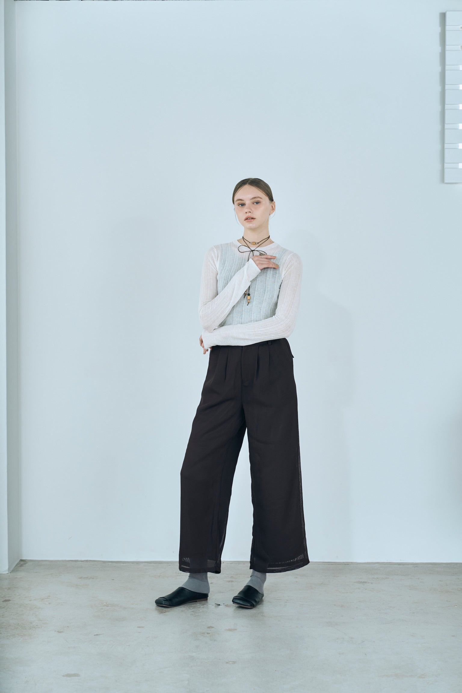 mesh tuck pants