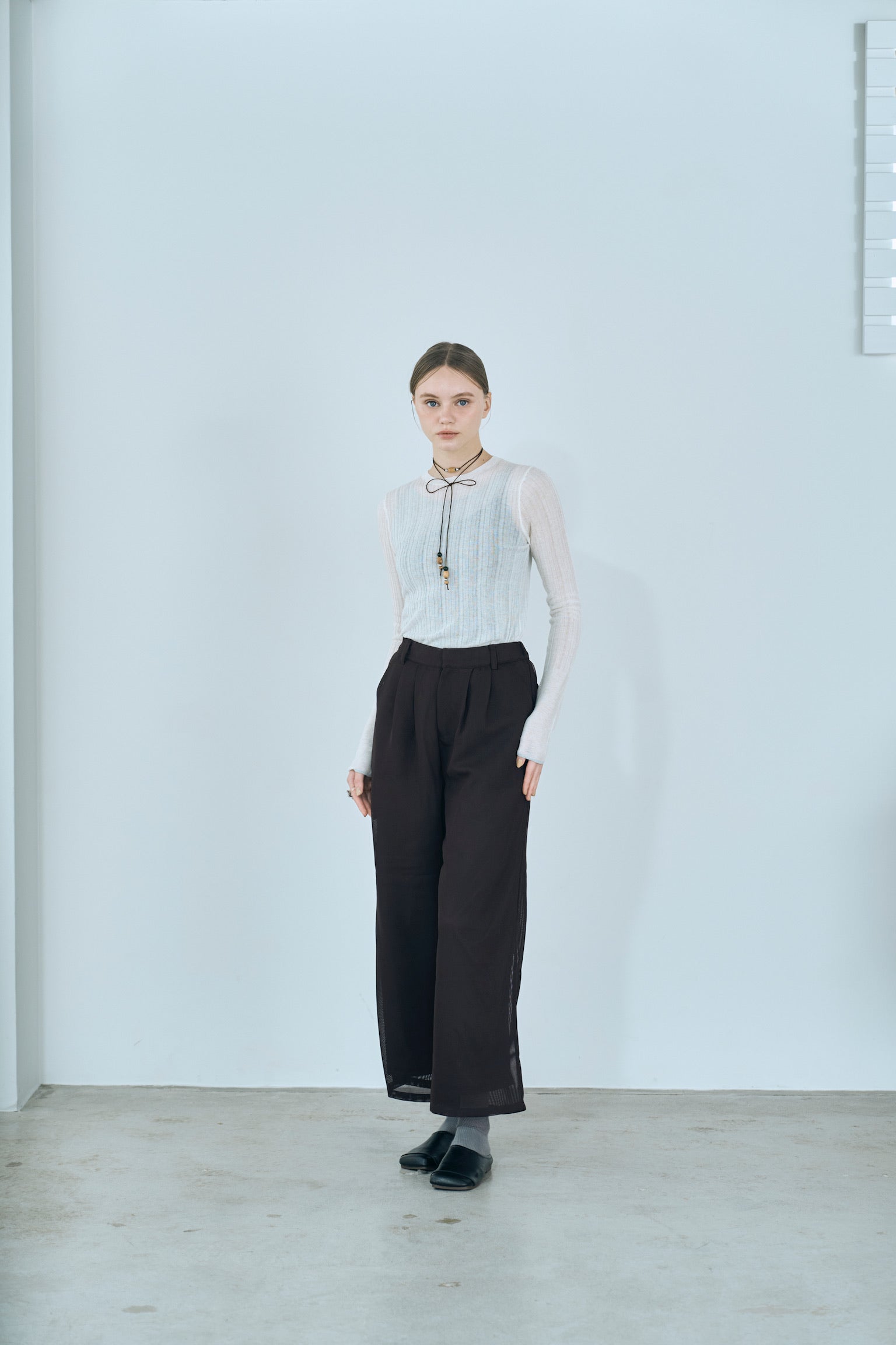 mesh tuck pants