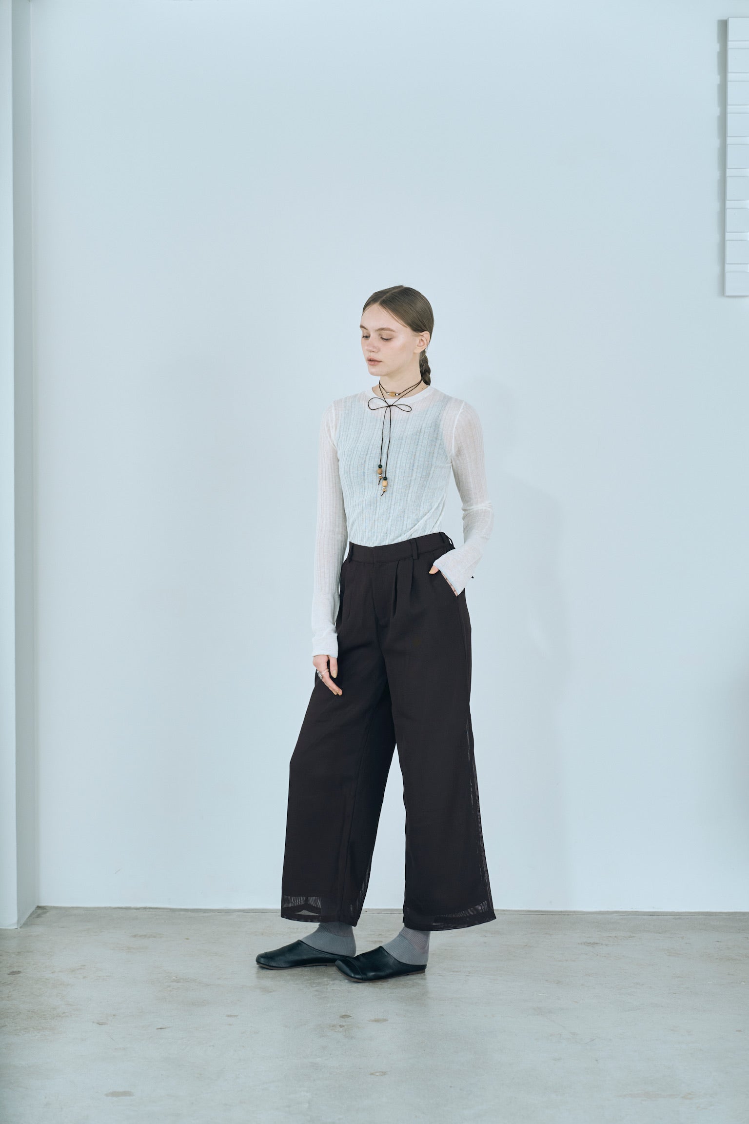 mesh tuck pants