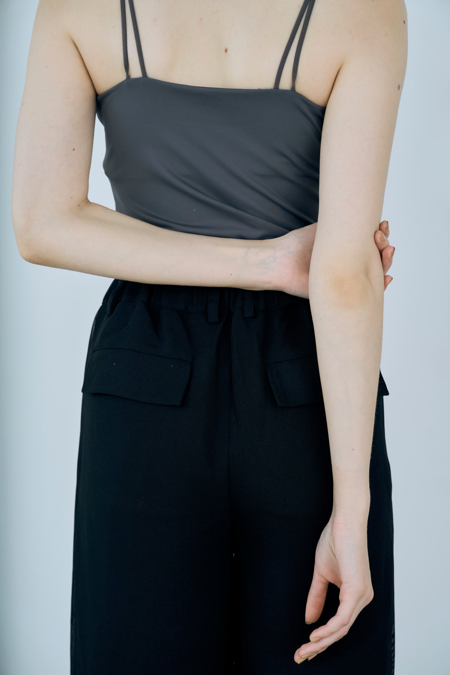 mesh tuck pants