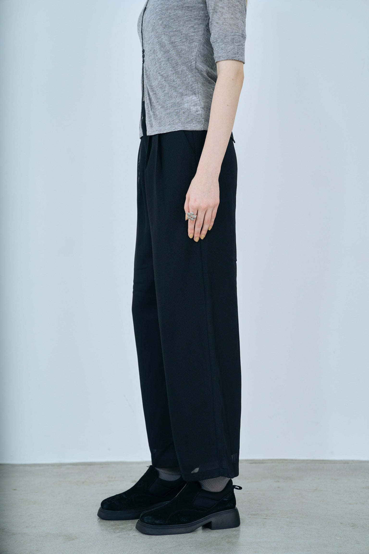 mesh tuck pants