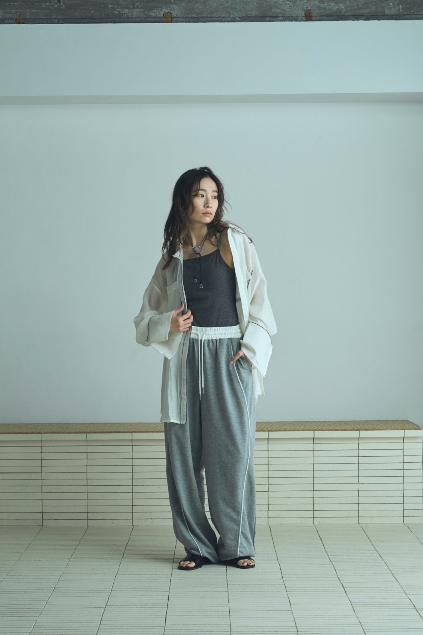 line sweat pants