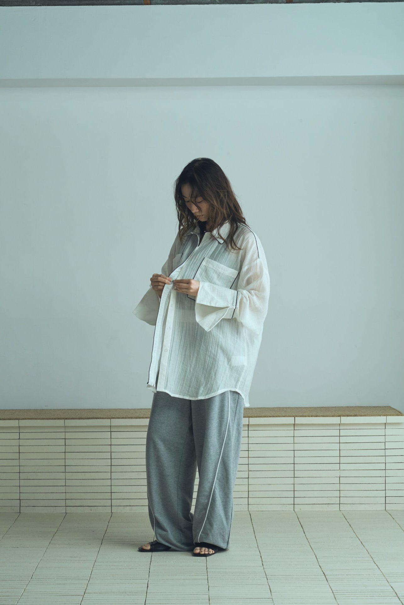 line sweat pants