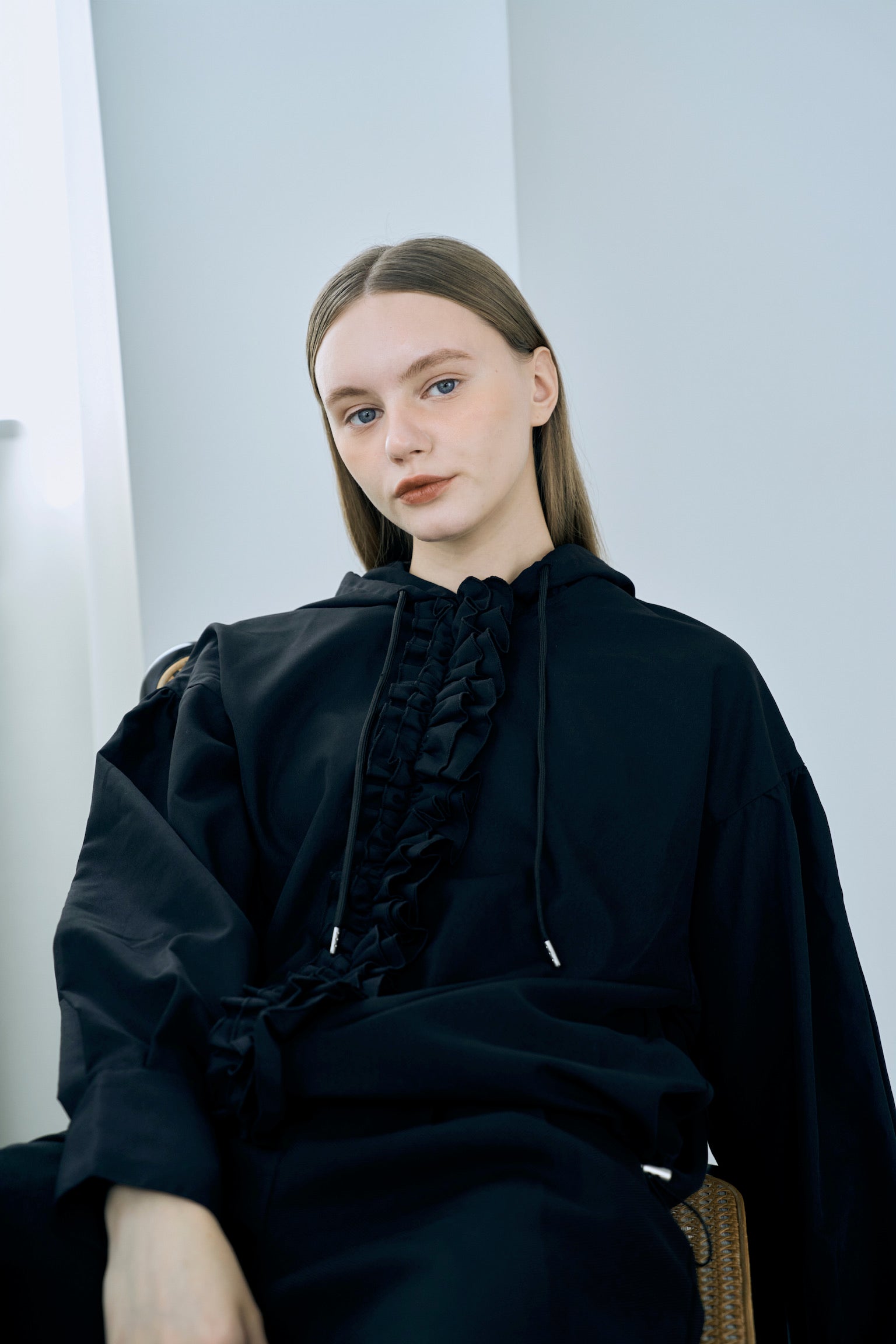 drawstring frill hoodie