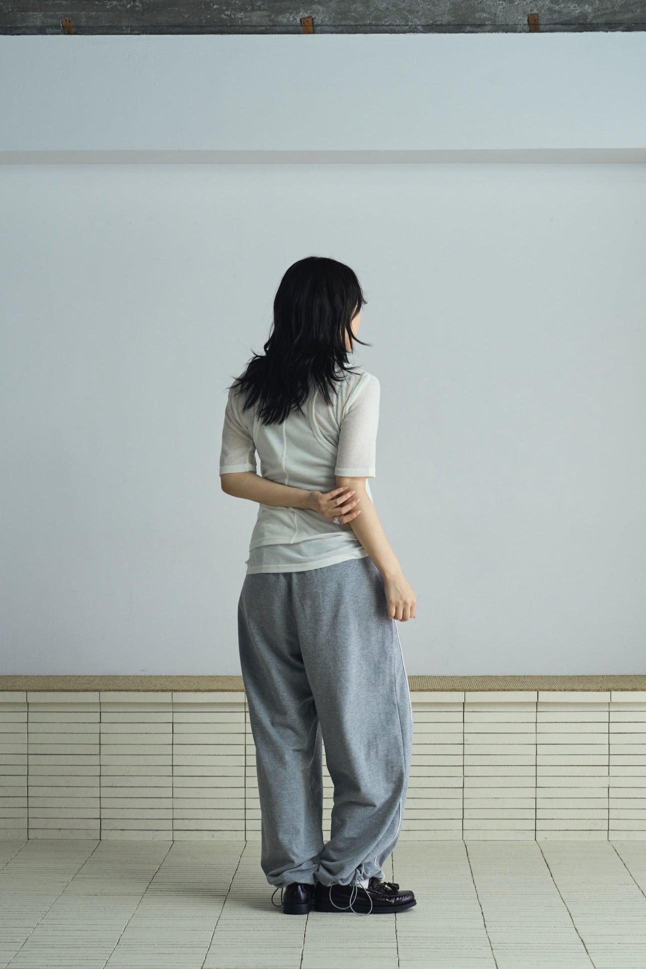 line sweat pants