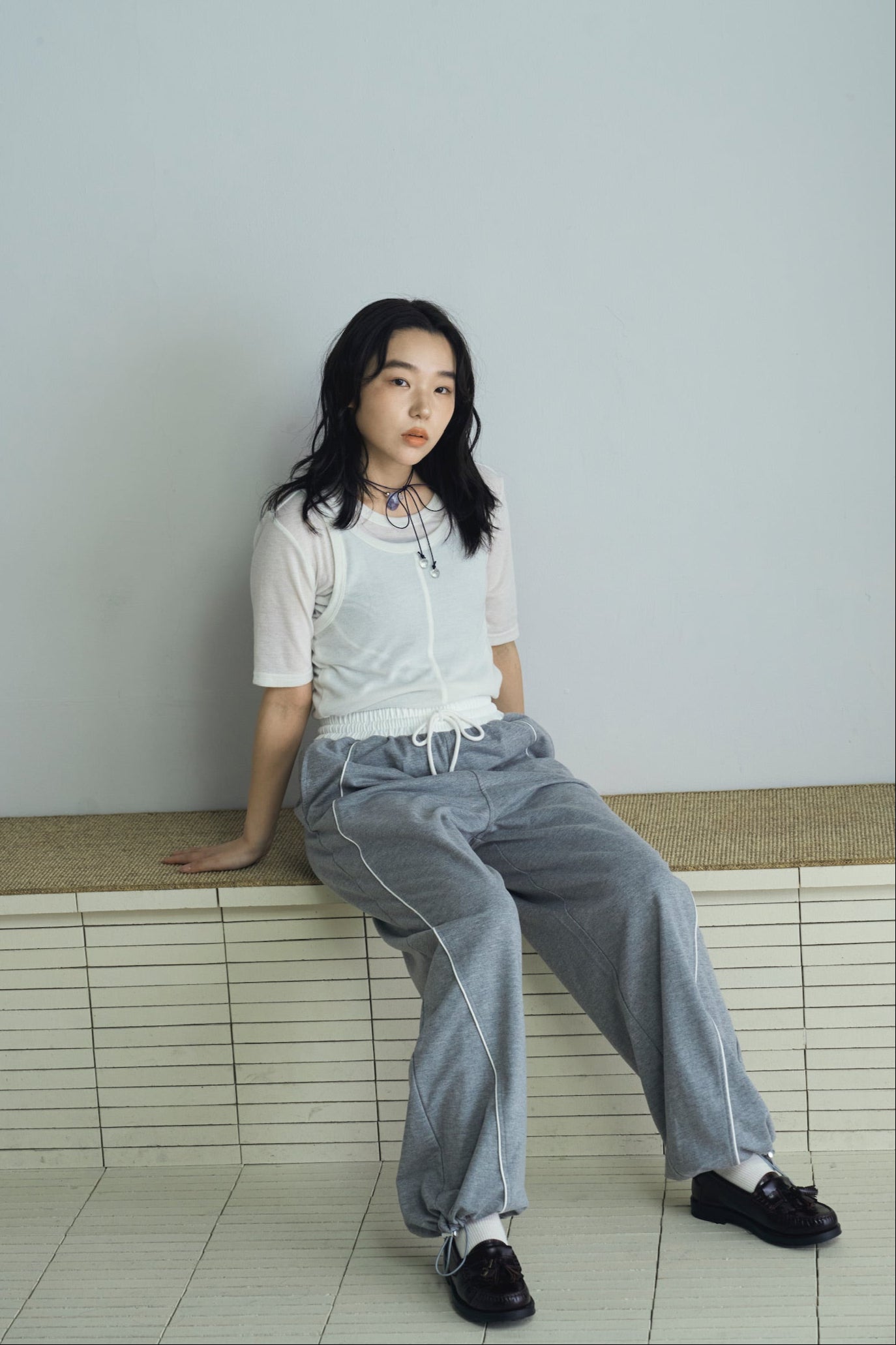 line sweat pants