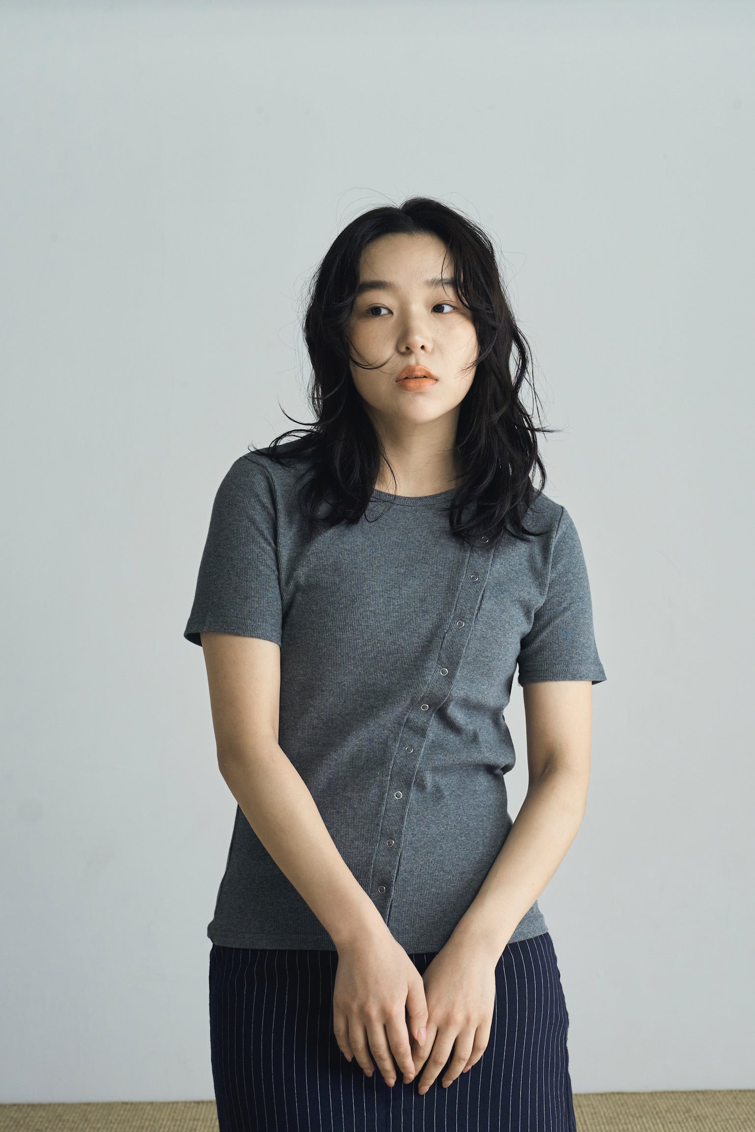 asymmetry snap rib knit