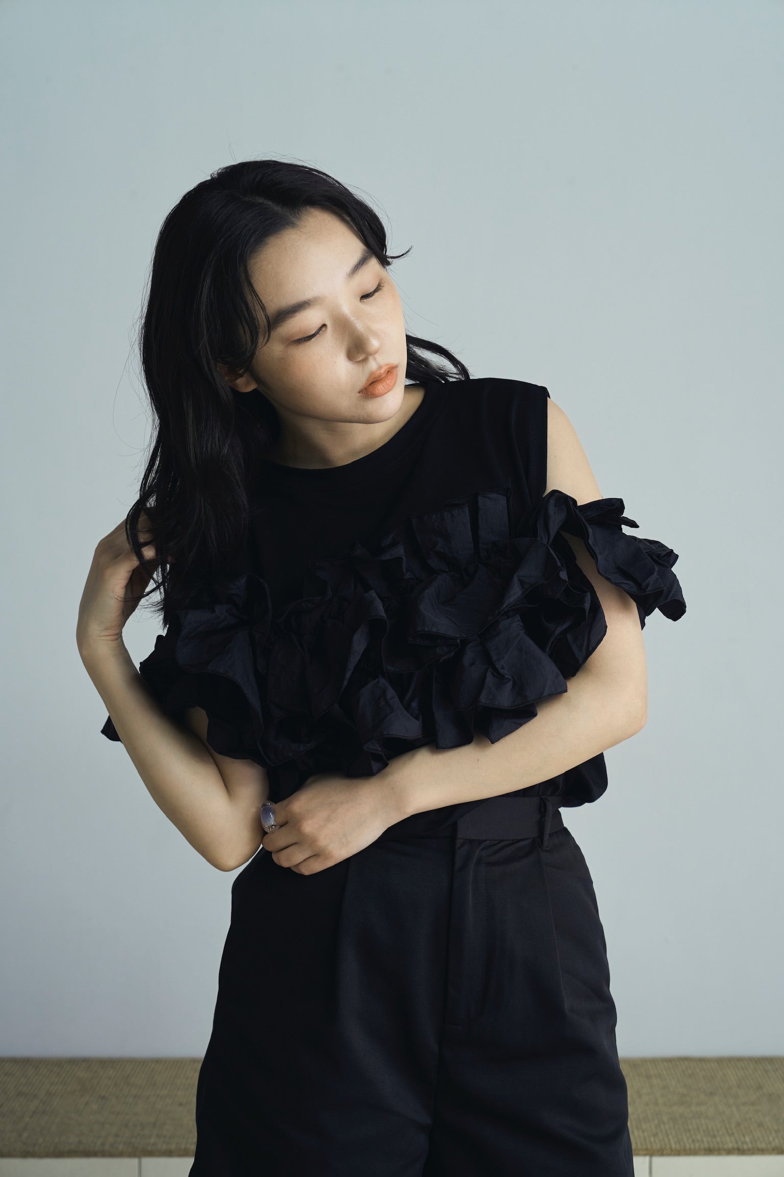 frill design 2way tops