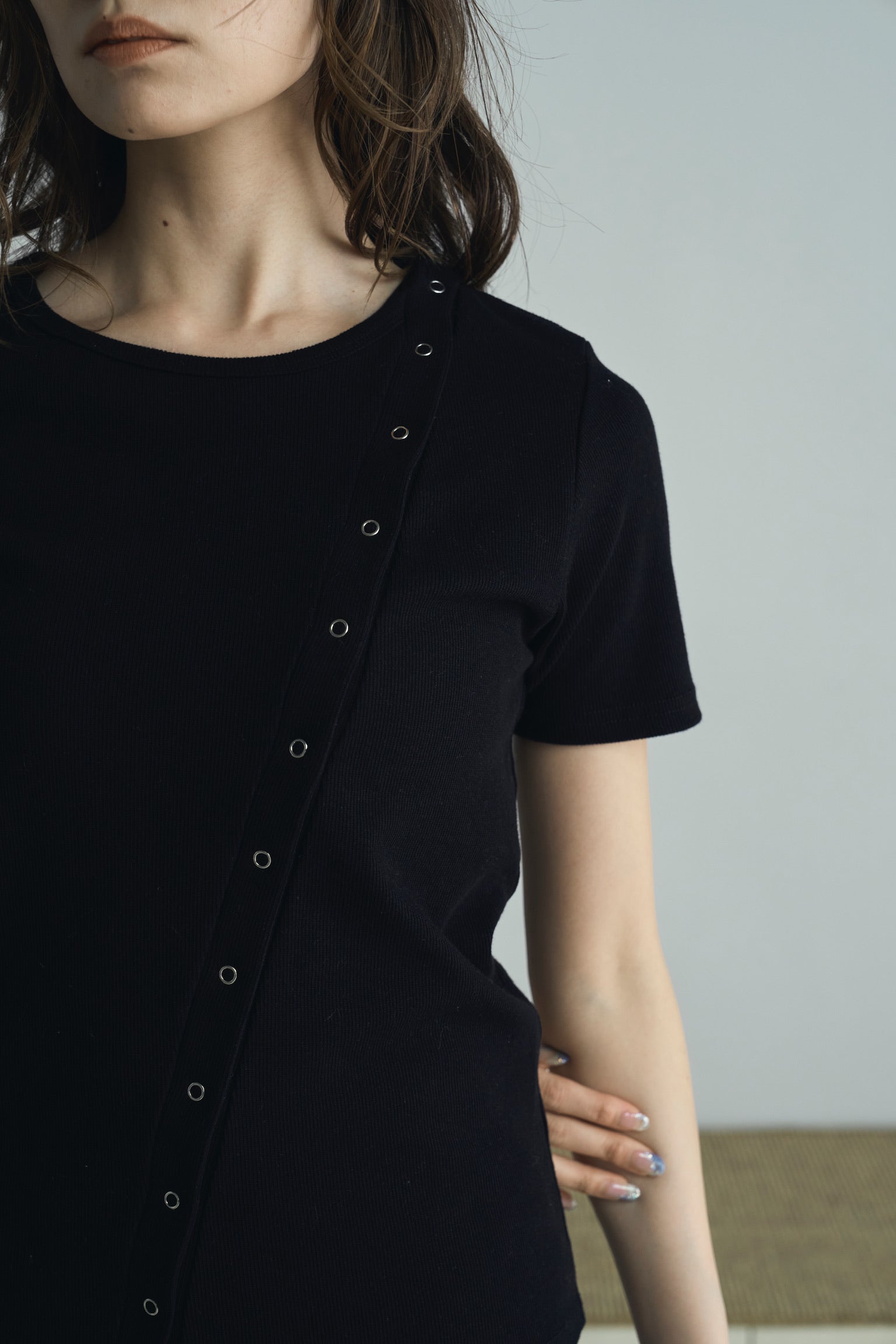 asymmetry snap rib knit