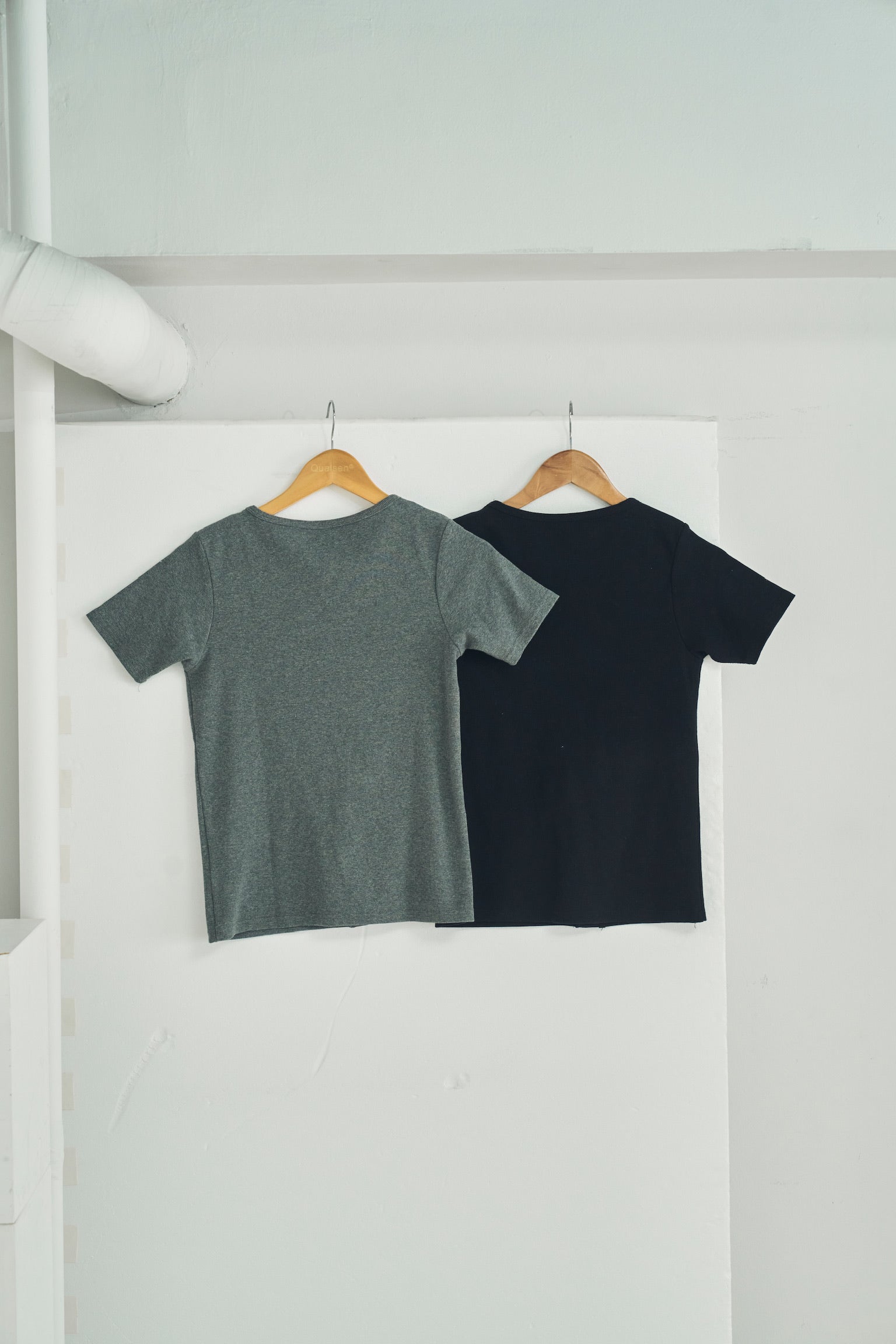 asymmetry snap rib knit