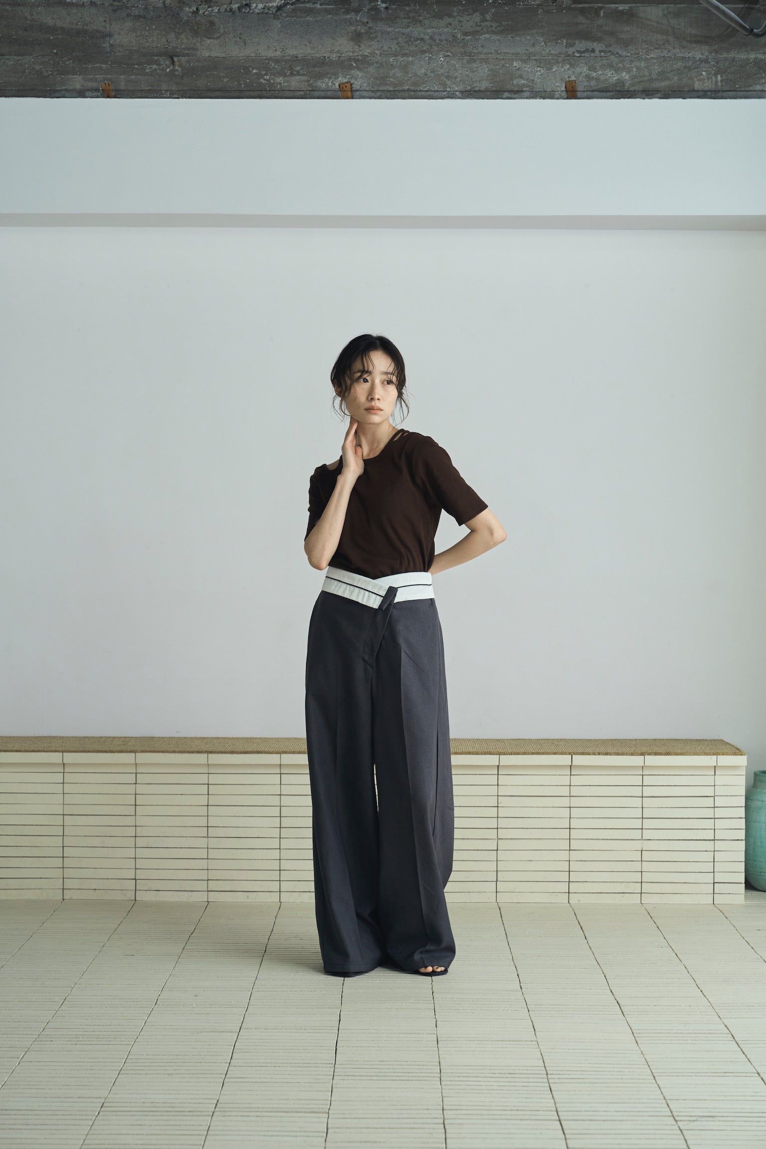 shoulder cutout rib tops
