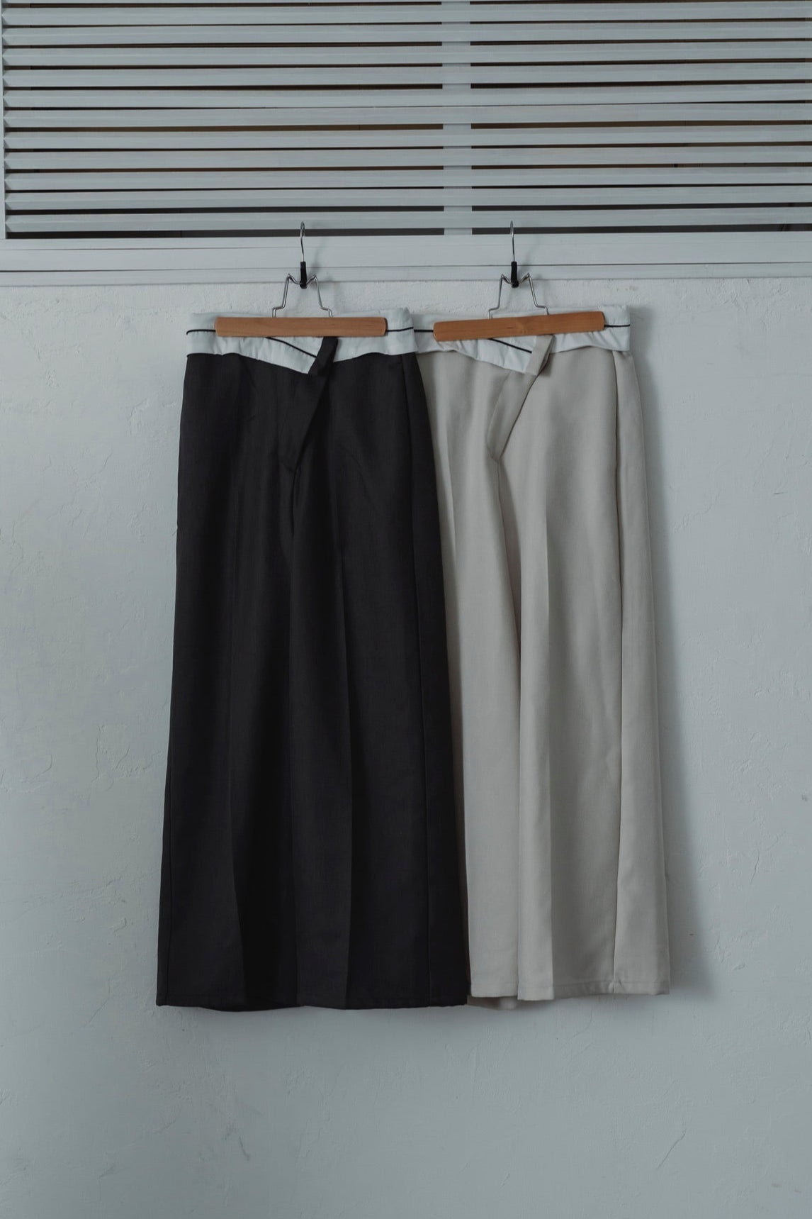 high waist tuck pants