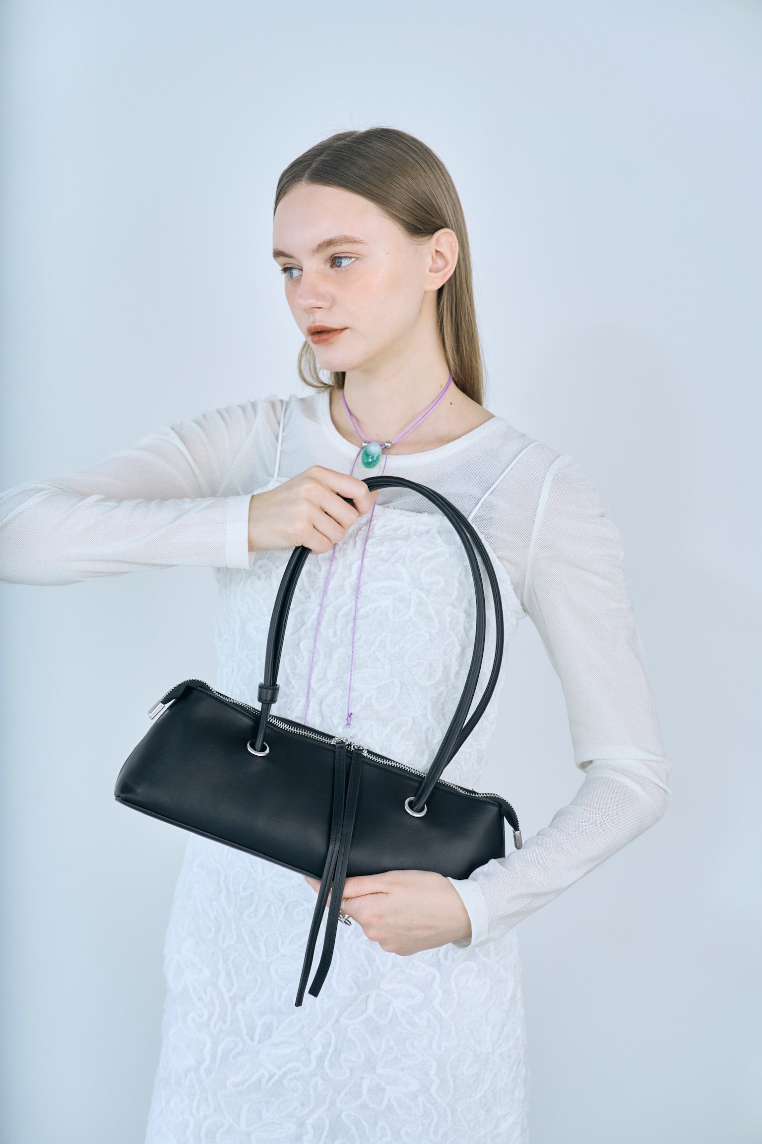 barrel shoulder bag