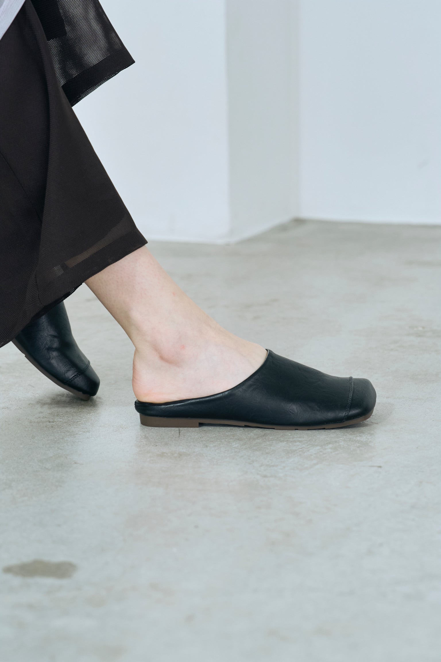 square toe sandal