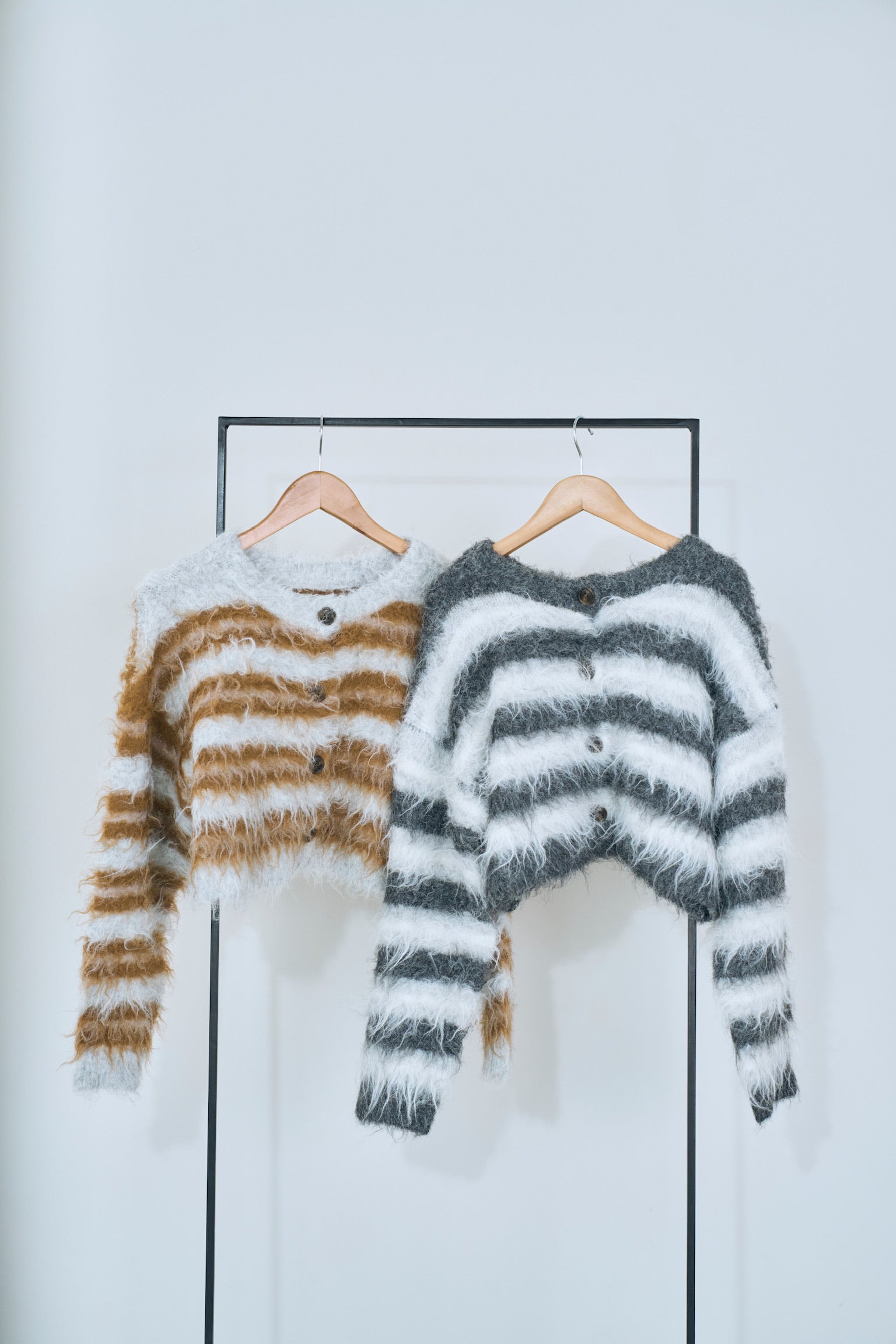 multi border shaggy knit