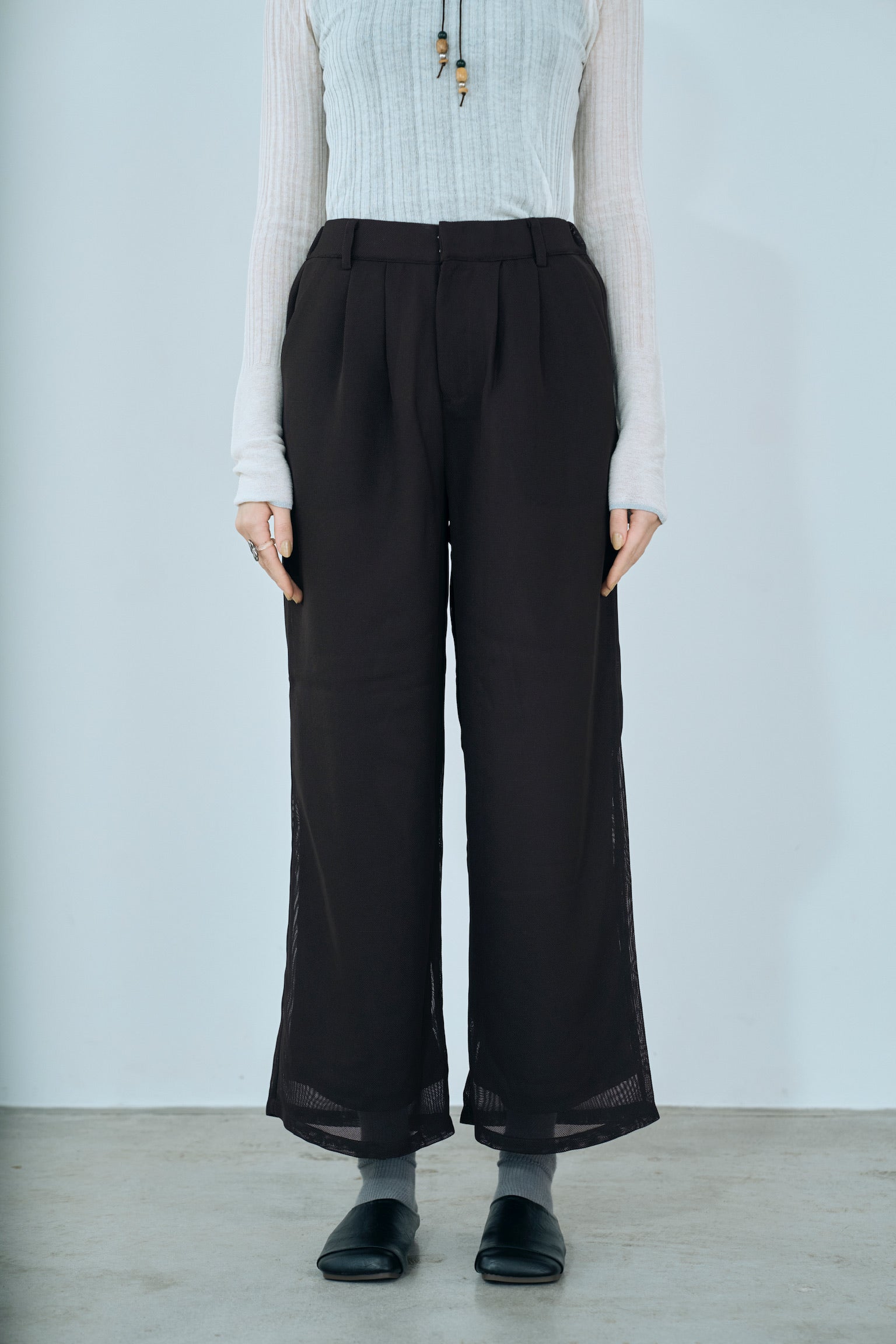 mesh tuck pants