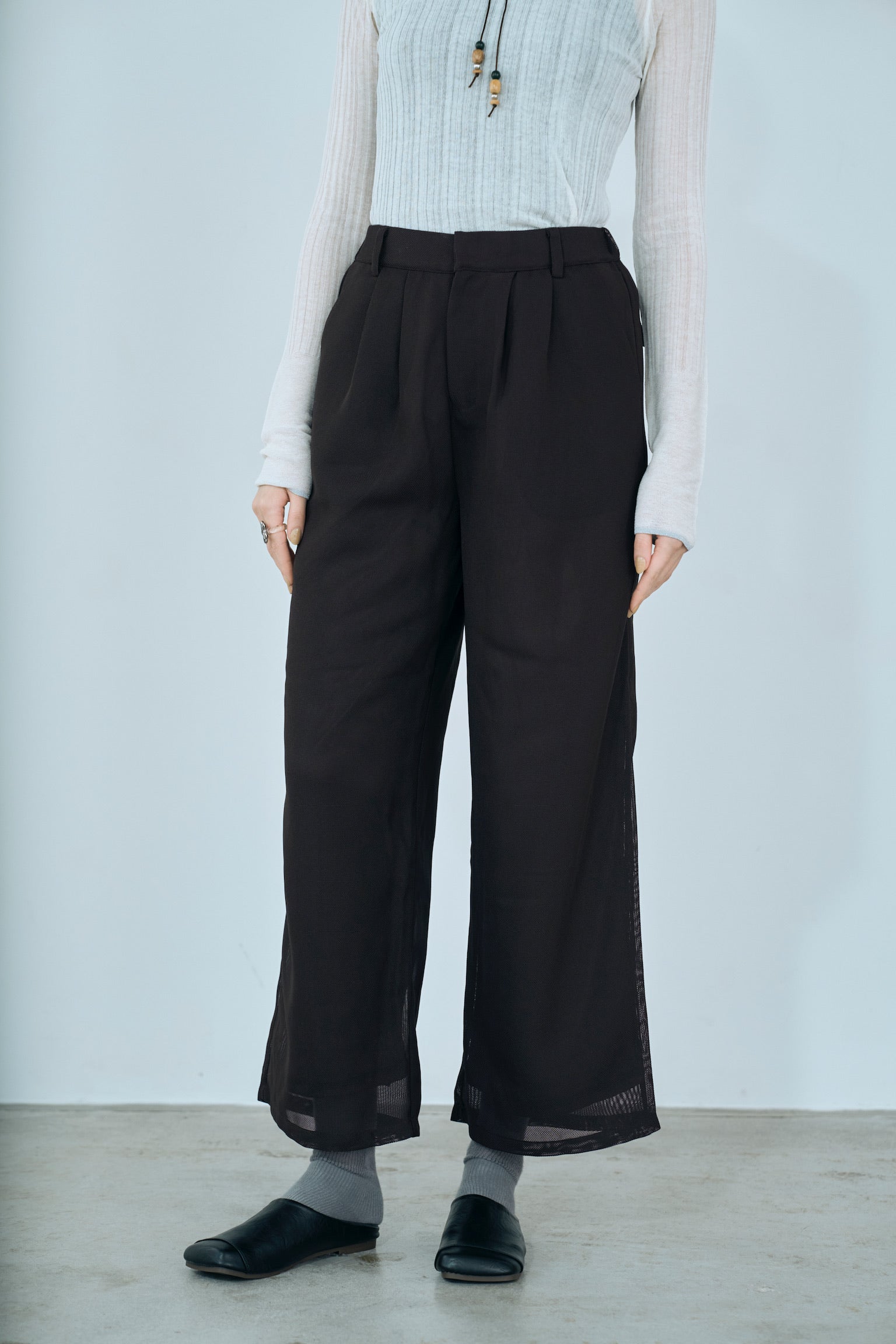 mesh tuck pants