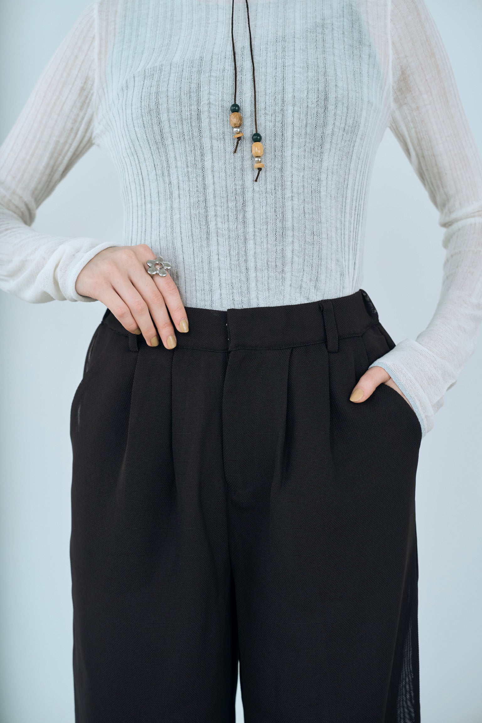 mesh tuck pants