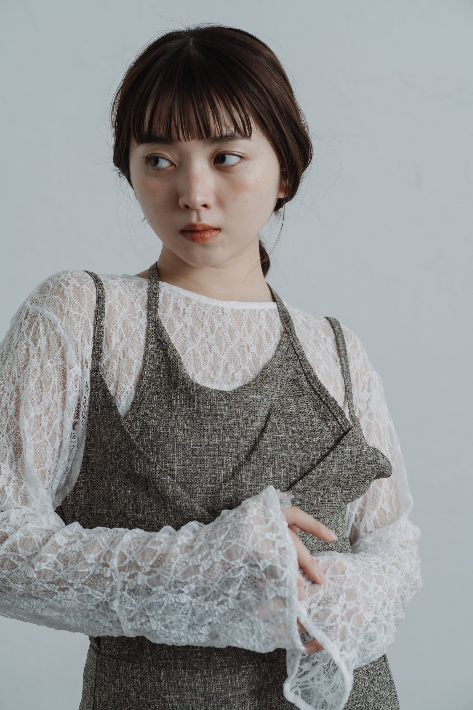 lace bell sleeve tops