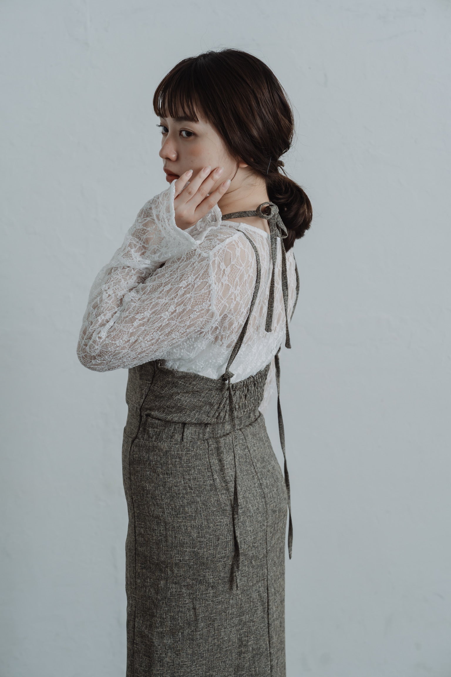 lace bell sleeve tops