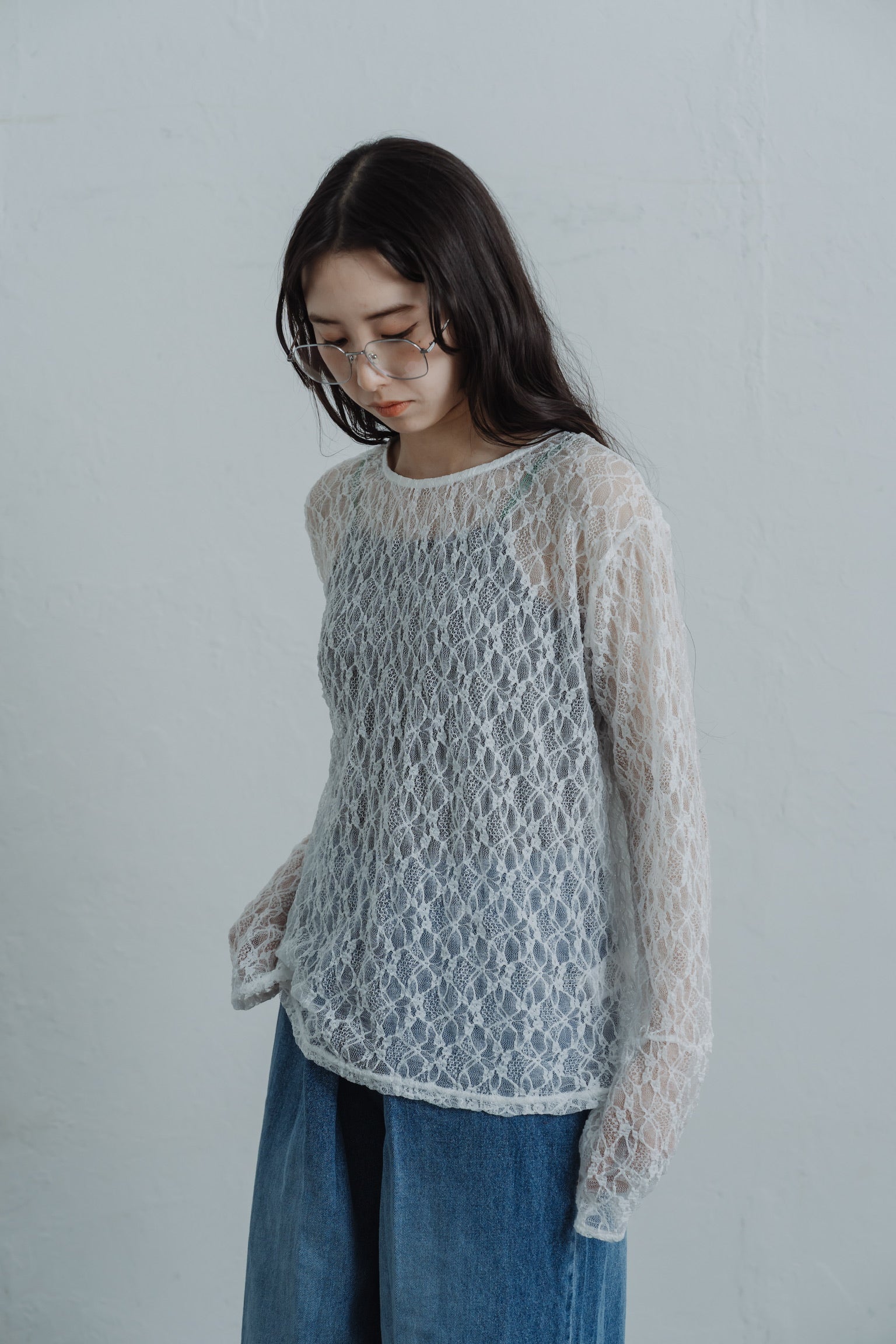 lace bell sleeve tops