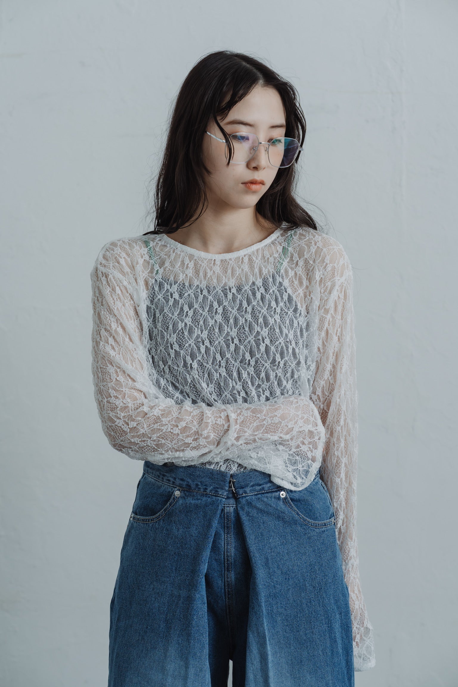 lace bell sleeve tops