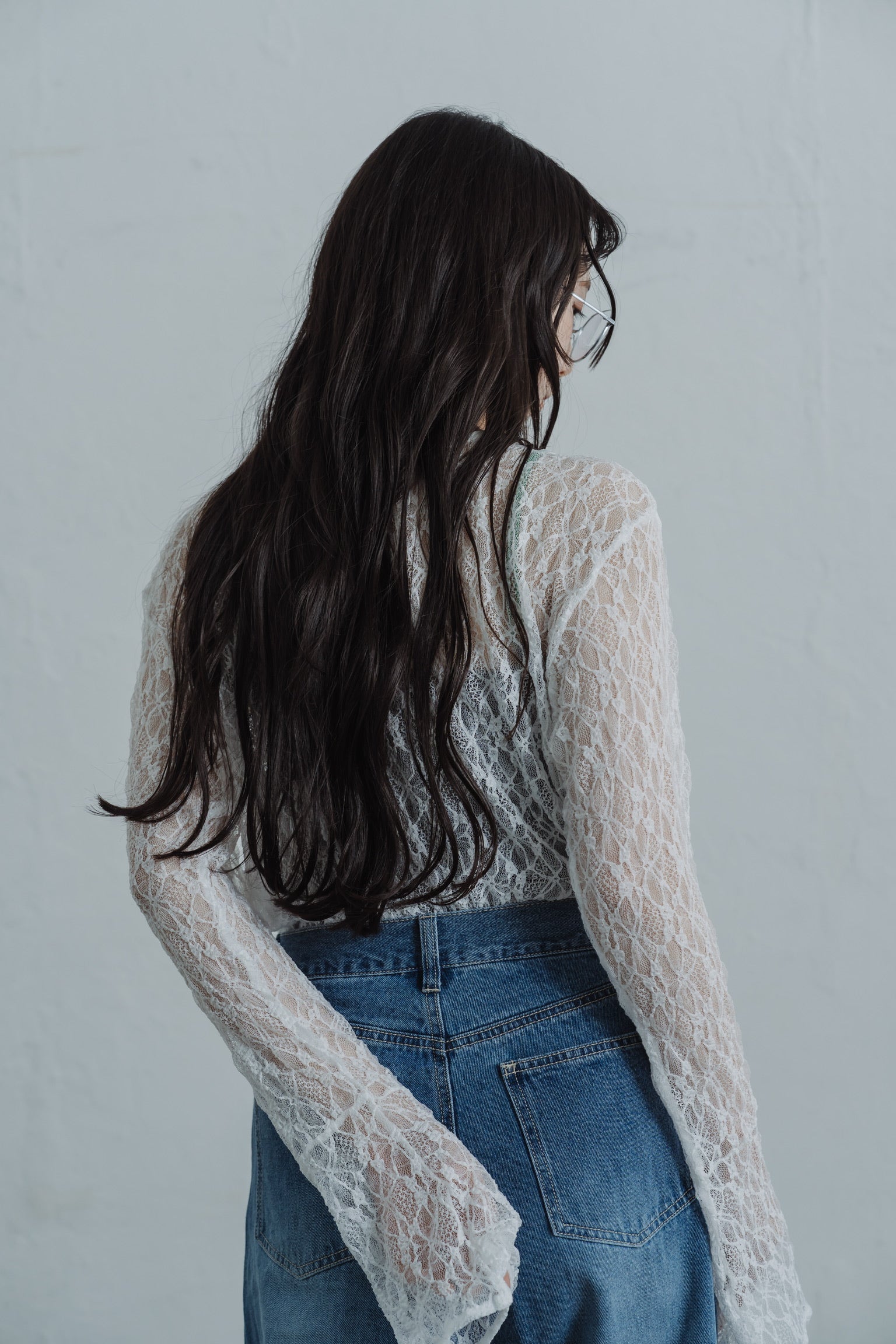 lace bell sleeve tops