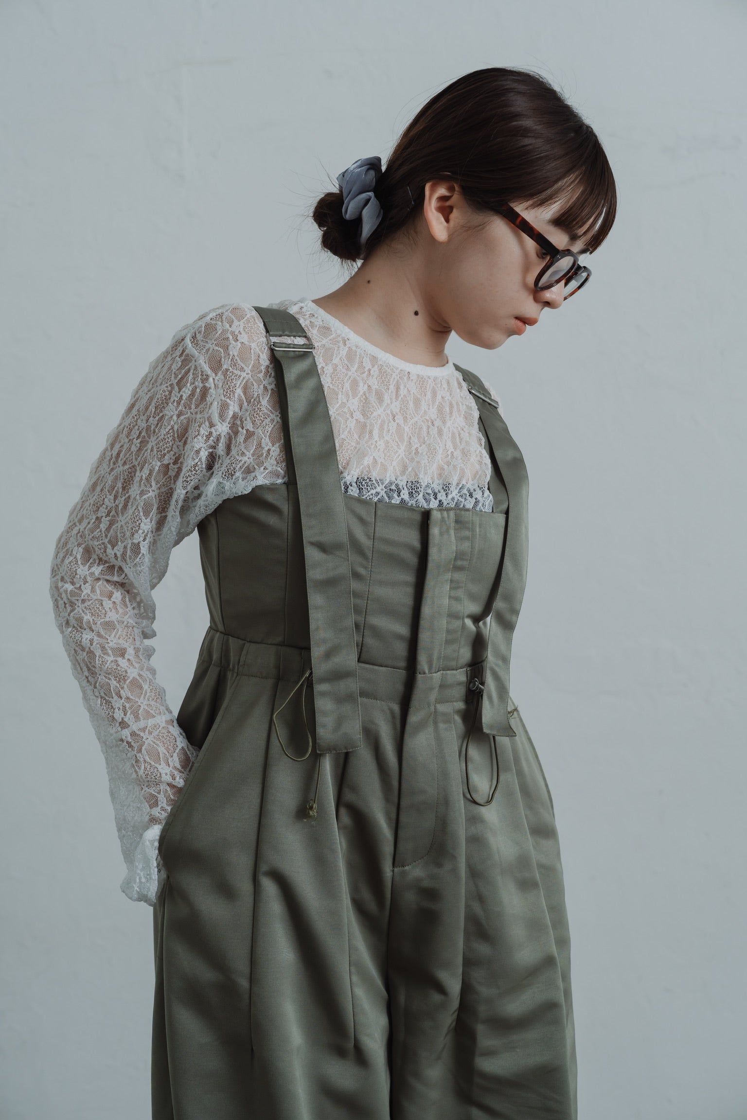 lace bell sleeve tops