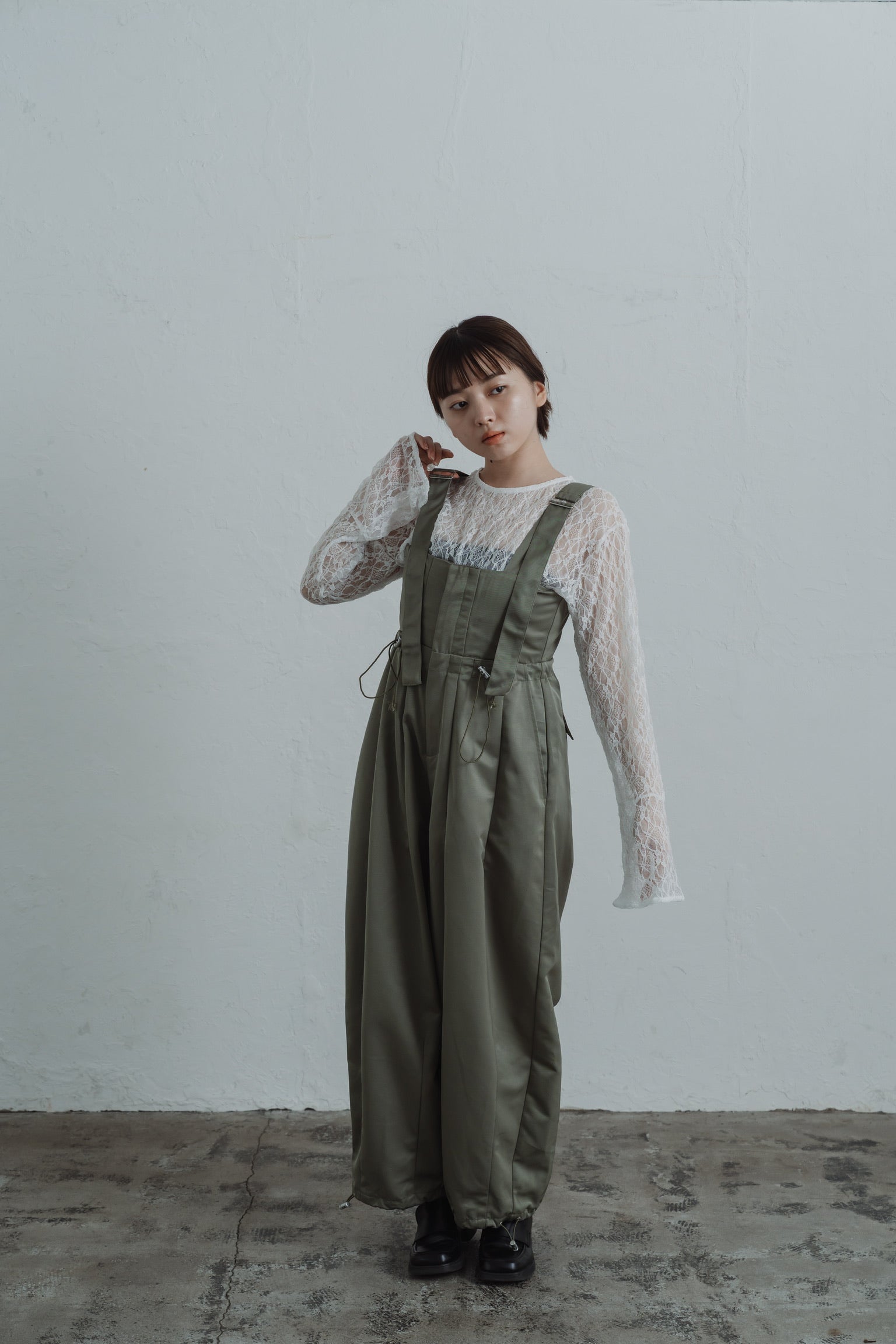 lace bell sleeve tops